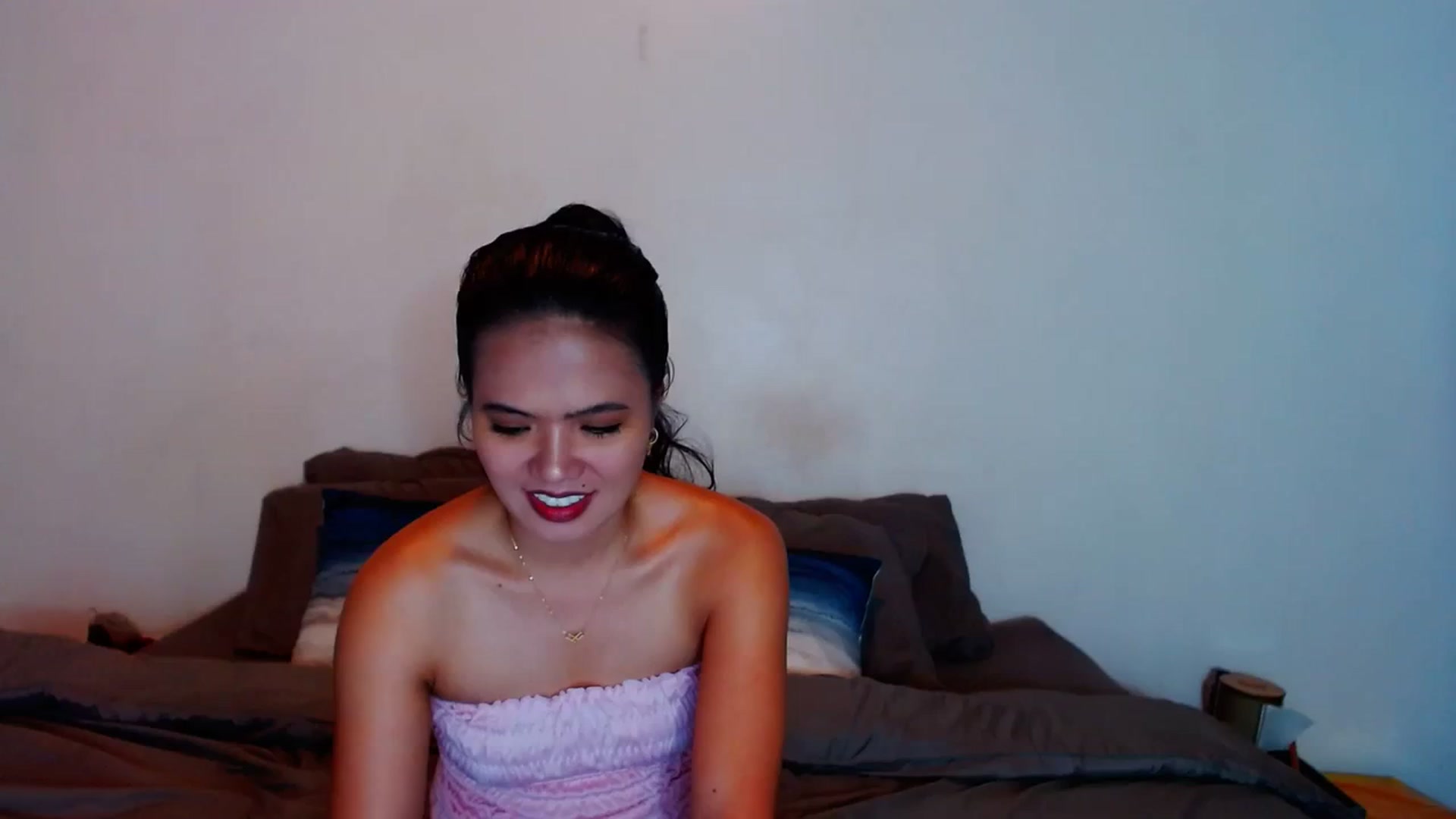 Gallery image thumbnail from SweetOne_4u's myfreecams stream on, 11/09/2023, 21:26 image 12 of 20