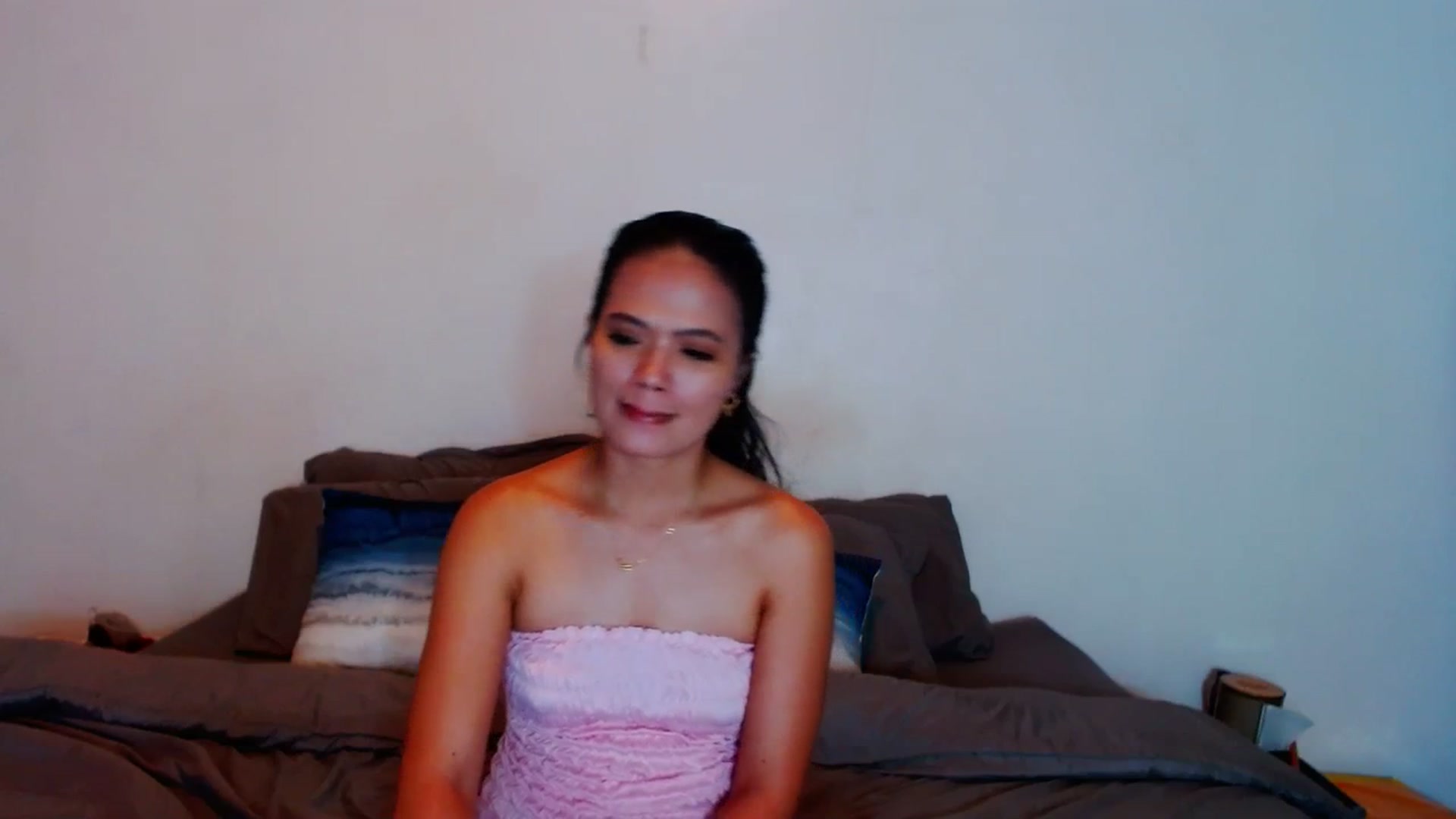 Gallery image thumbnail from SweetOne_4u's myfreecams stream on, 11/09/2023, 22:50 image 8 of 20