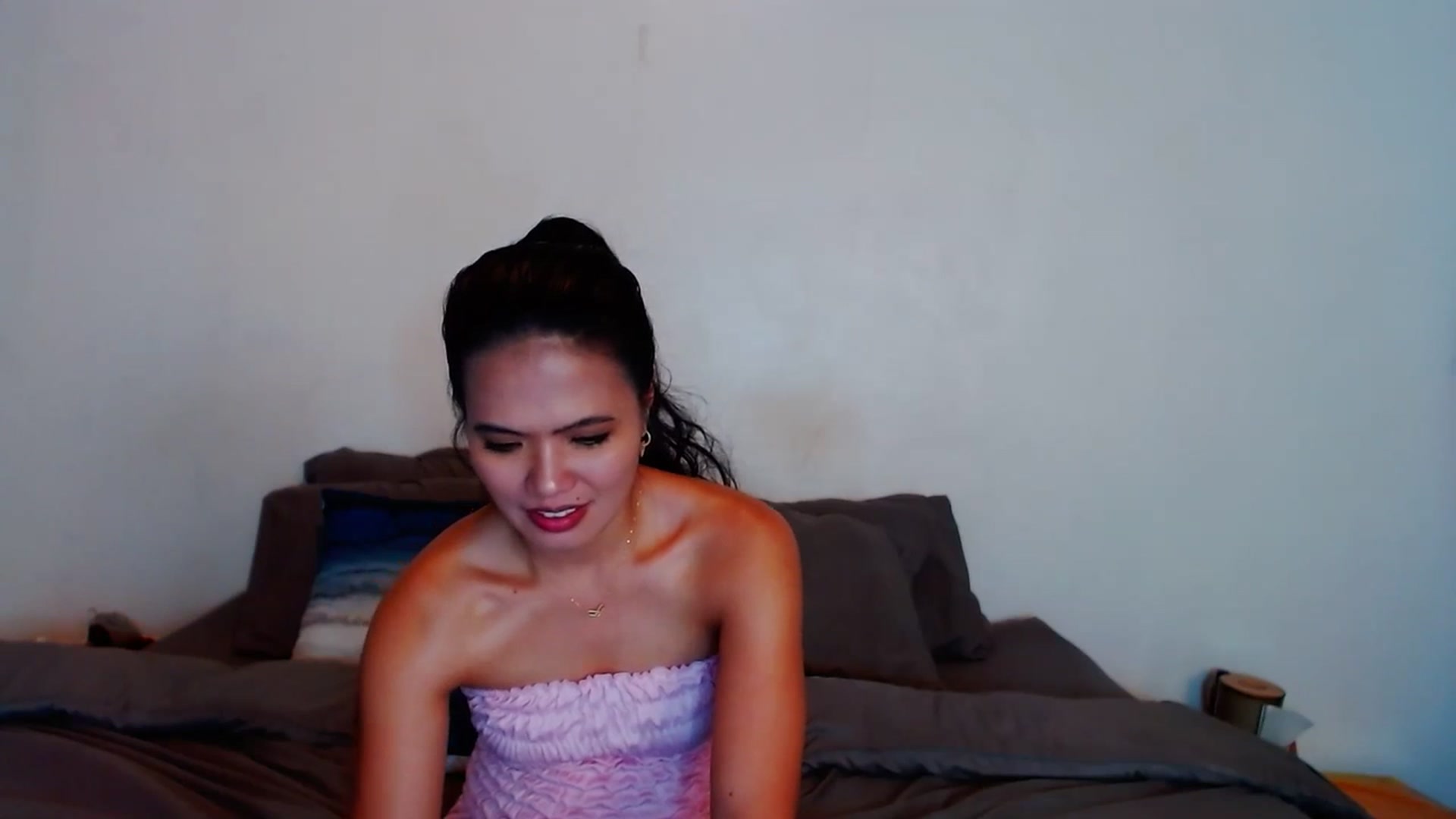 Gallery image thumbnail from SweetOne_4u's myfreecams stream on, 11/09/2023, 22:50 image 18 of 20
