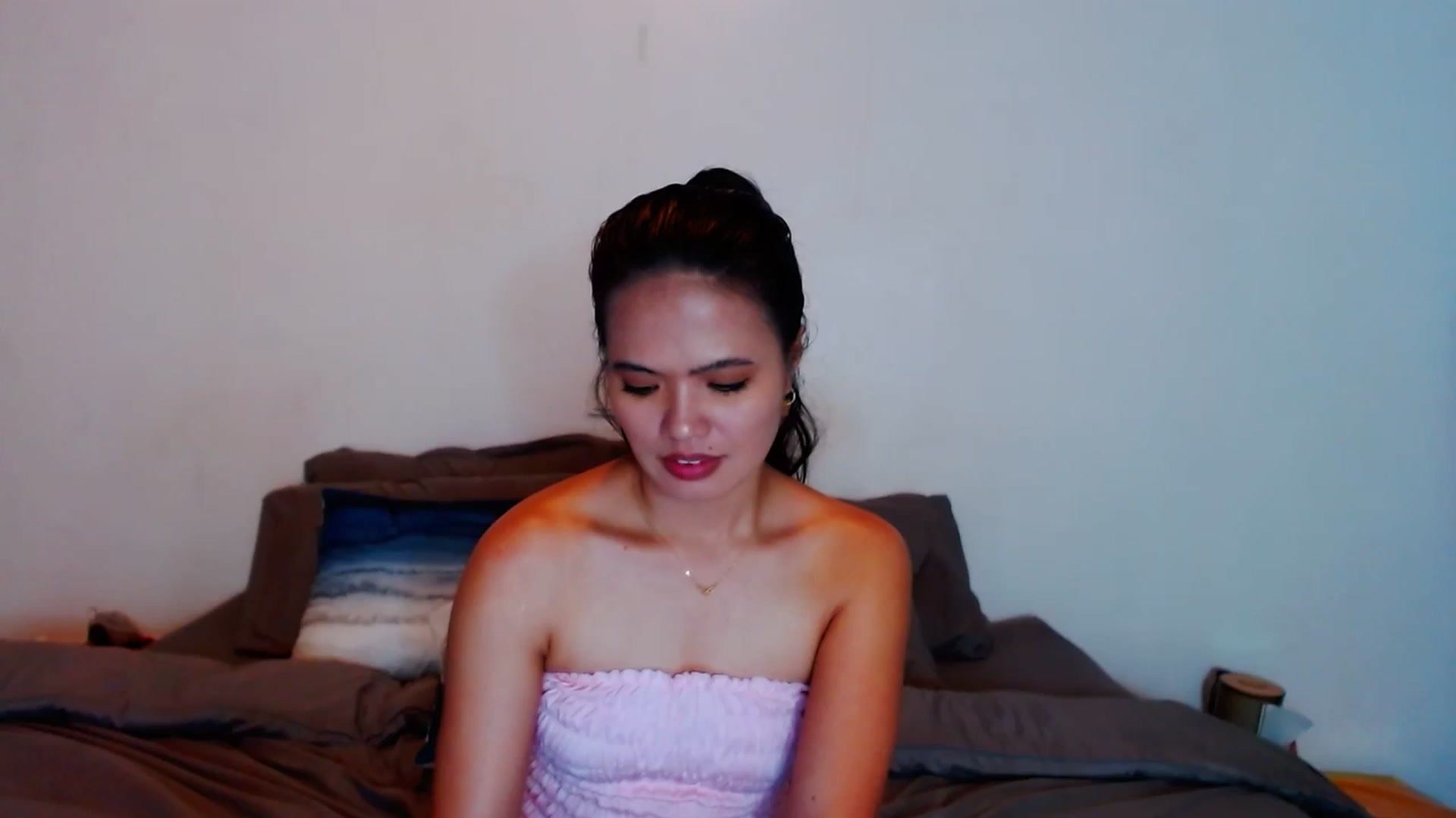 Gallery image thumbnail from SweetOne_4u's myfreecams stream on, 11/09/2023, 22:50 image 19 of 20