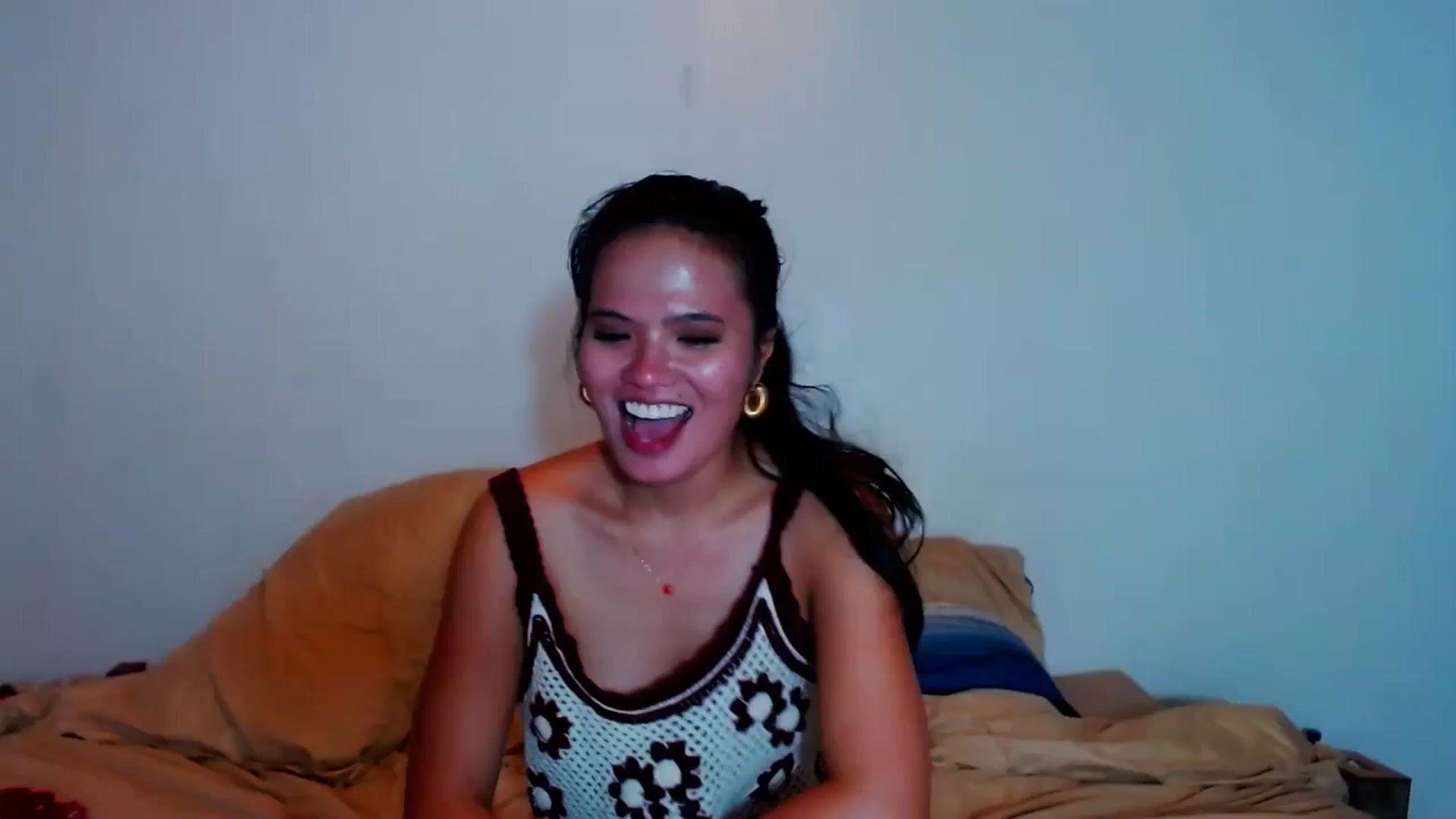 Gallery image thumbnail from SweetOne_4u's myfreecams stream on, 11/30/2023, 03:03 image 20 of 20