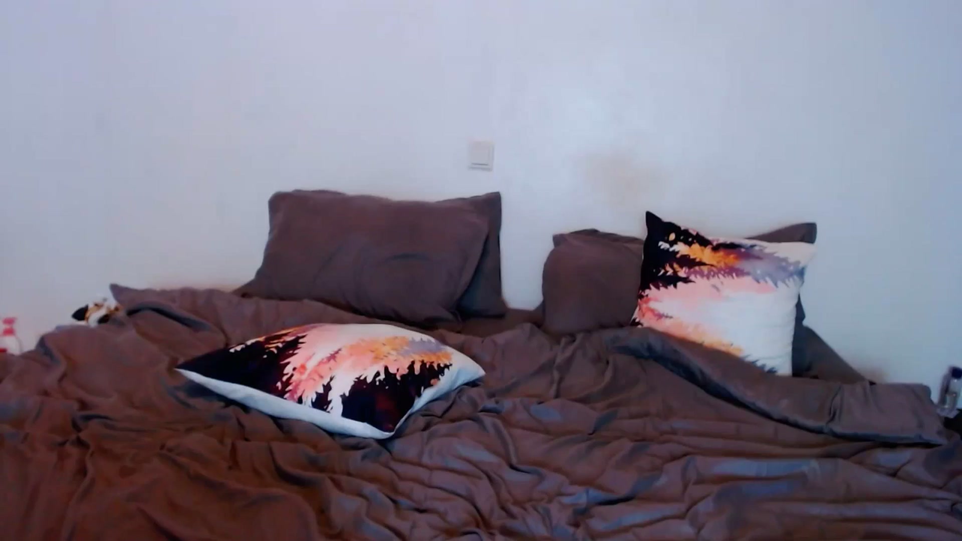 Gallery image thumbnail from SweetOne_4u's myfreecams stream on, 01/04/2024, 01:34 image 18 of 20