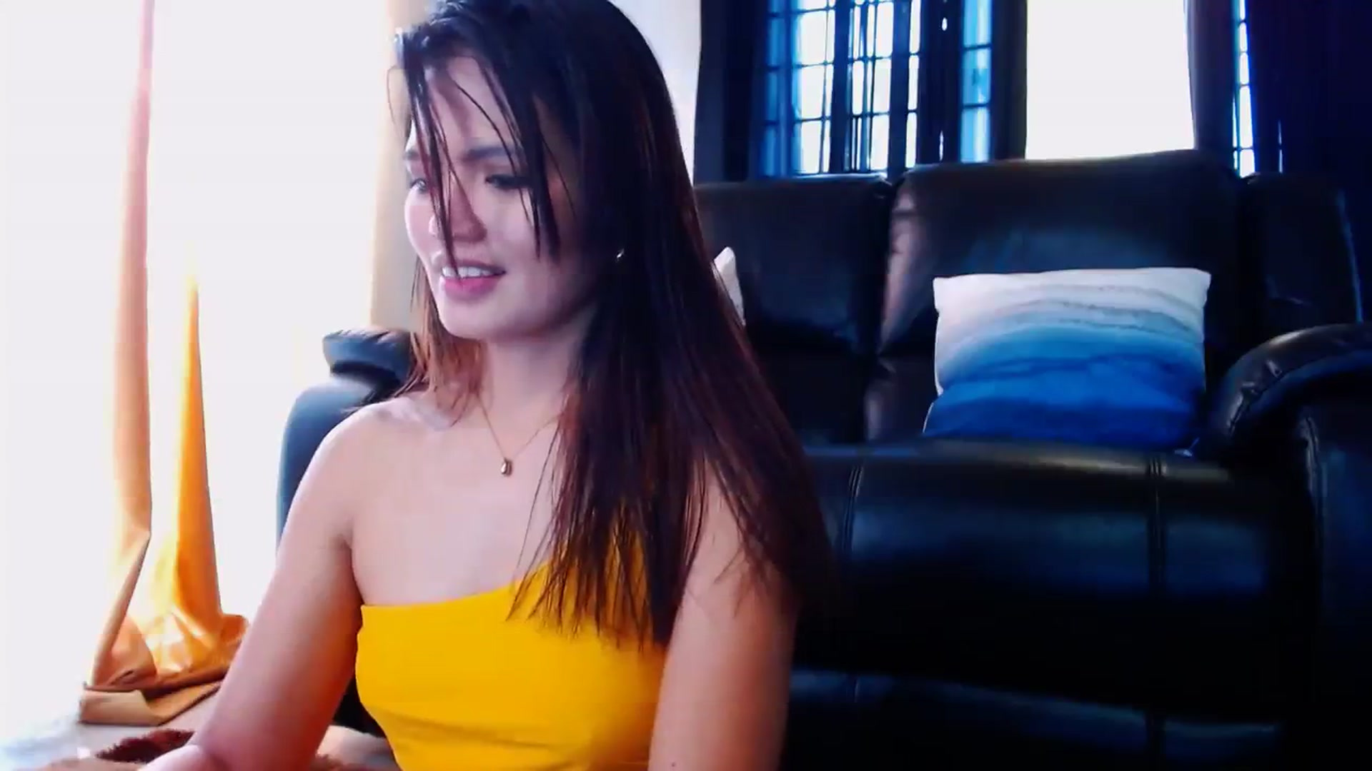 Gallery image thumbnail from SweetOne_4u's myfreecams stream on, 01/18/2024, 01:47 image 3 of 20