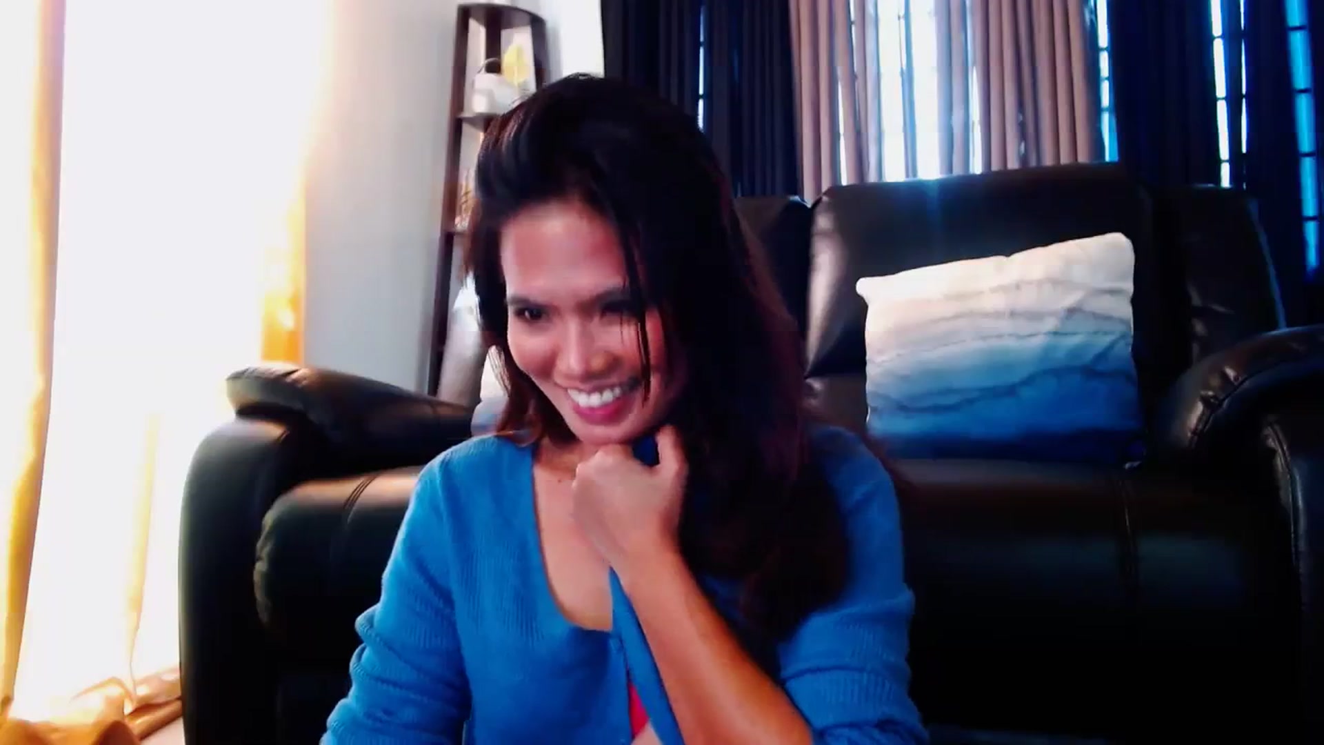 Gallery image thumbnail from SweetOne_4u's myfreecams stream on, 01/24/2024, 01:14 image 17 of 20