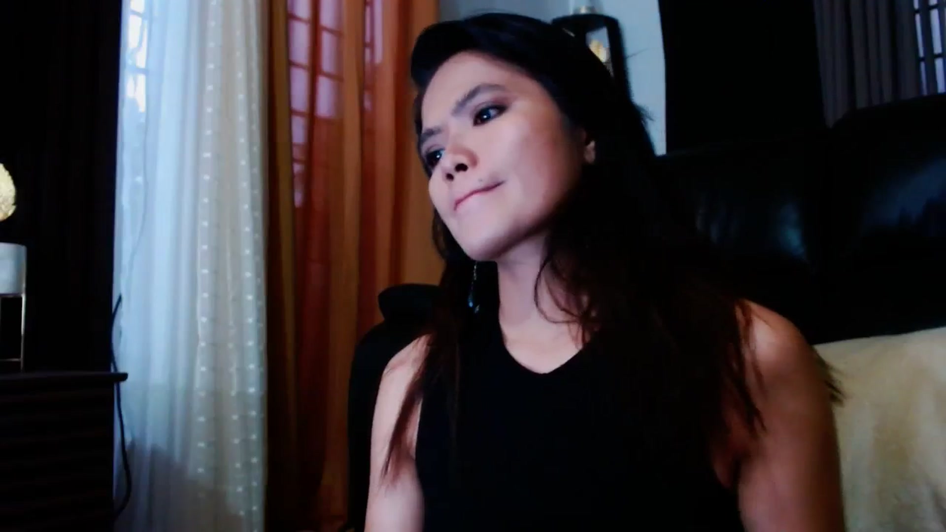 Gallery image thumbnail from SweetOne_4u's myfreecams stream on, 02/10/2024, 22:17 image 4 of 20