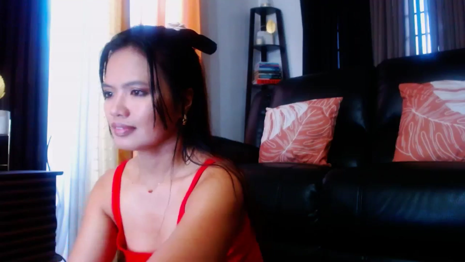 Gallery image thumbnail from SweetOne_4u's myfreecams stream on, 02/12/2024, 22:17 image 20 of 20