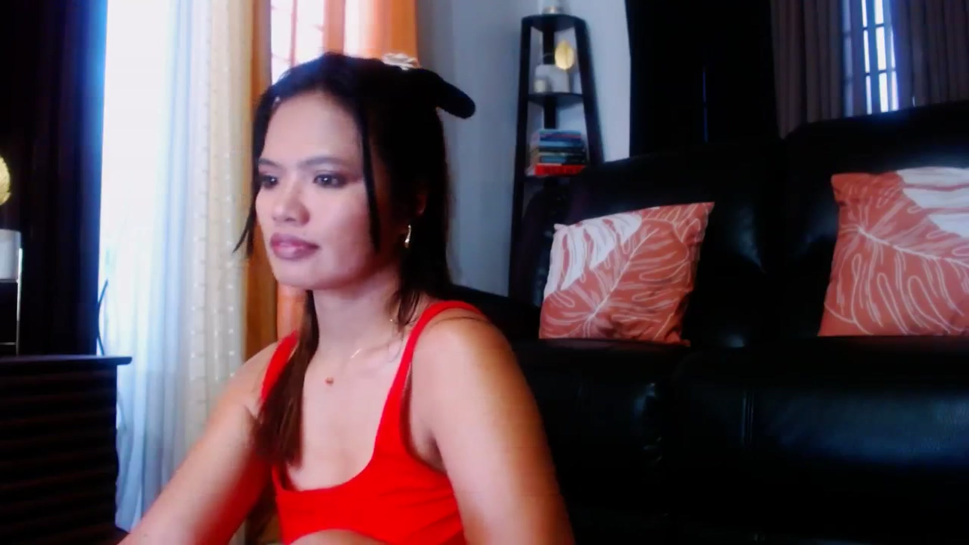 Gallery image thumbnail from SweetOne_4u's myfreecams stream on, 02/12/2024, 22:17 image 7 of 20