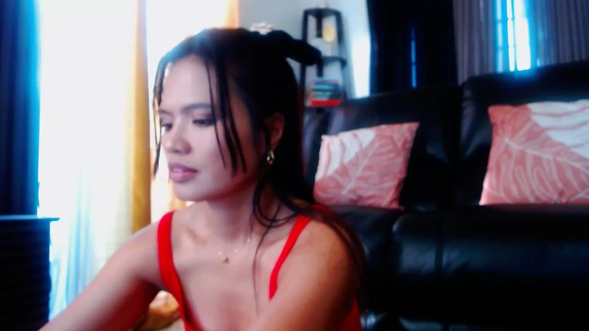 Gallery image thumbnail from SweetOne_4u's myfreecams stream on, 02/12/2024, 23:55 image 6 of 20