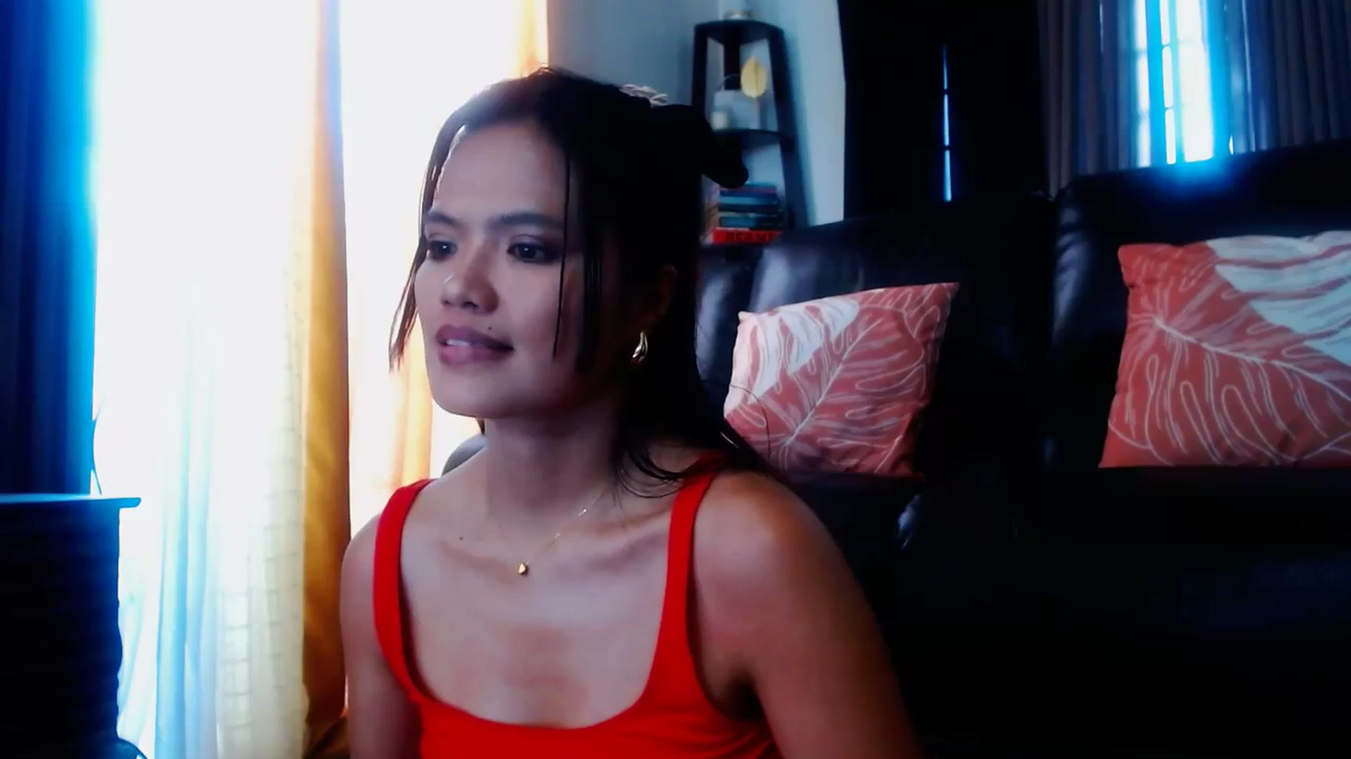 Gallery image thumbnail from SweetOne_4u's myfreecams stream on, 02/12/2024, 23:55 image 17 of 20