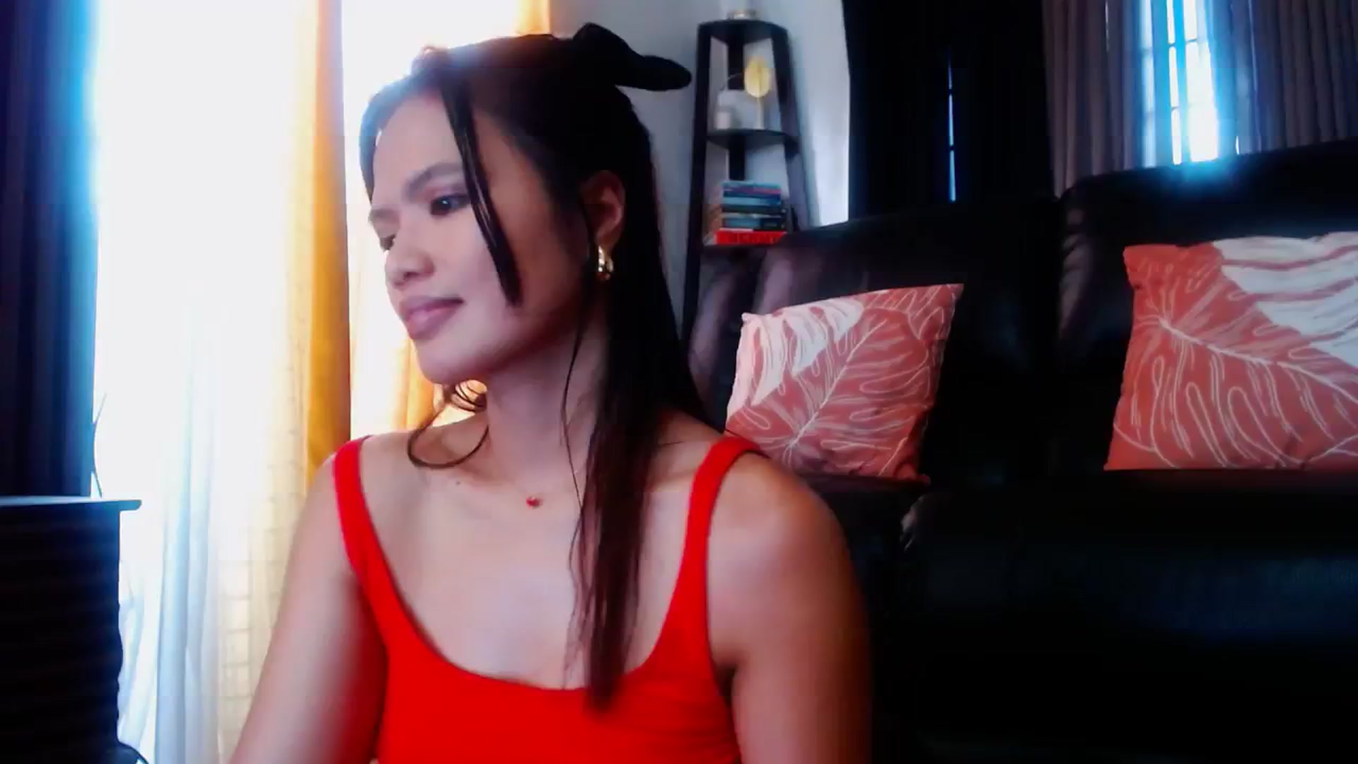 Gallery image thumbnail from SweetOne_4u's myfreecams stream on, 02/12/2024, 23:55 image 1 of 20