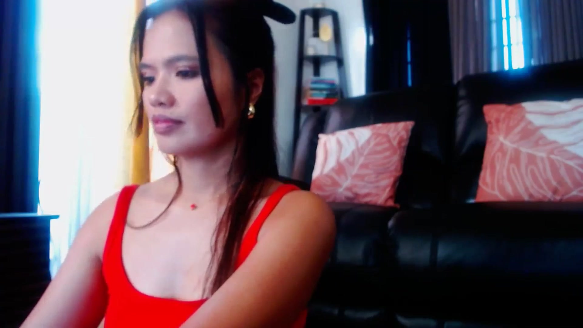 Gallery image thumbnail from SweetOne_4u's myfreecams stream on, 02/12/2024, 23:55 image 3 of 20