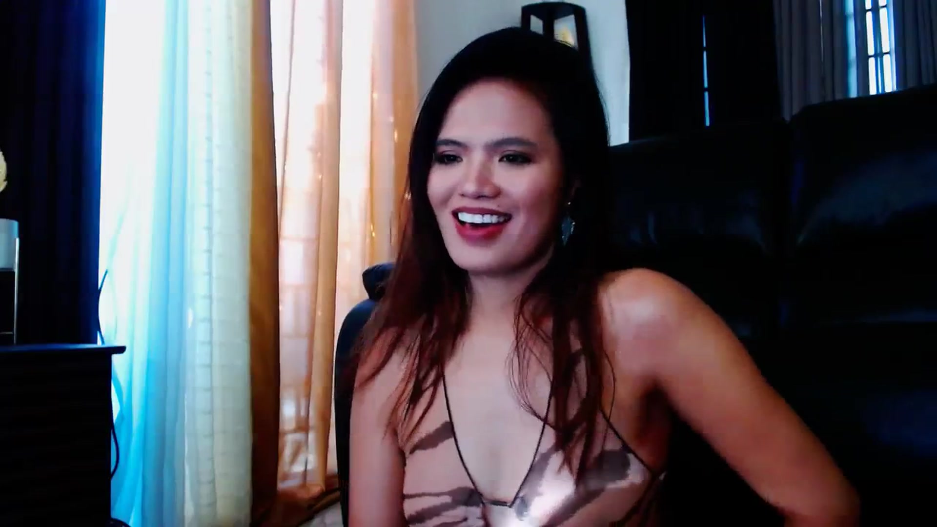 Gallery image thumbnail from SweetOne_4u's myfreecams stream on, 02/15/2024, 23:22 image 8 of 20