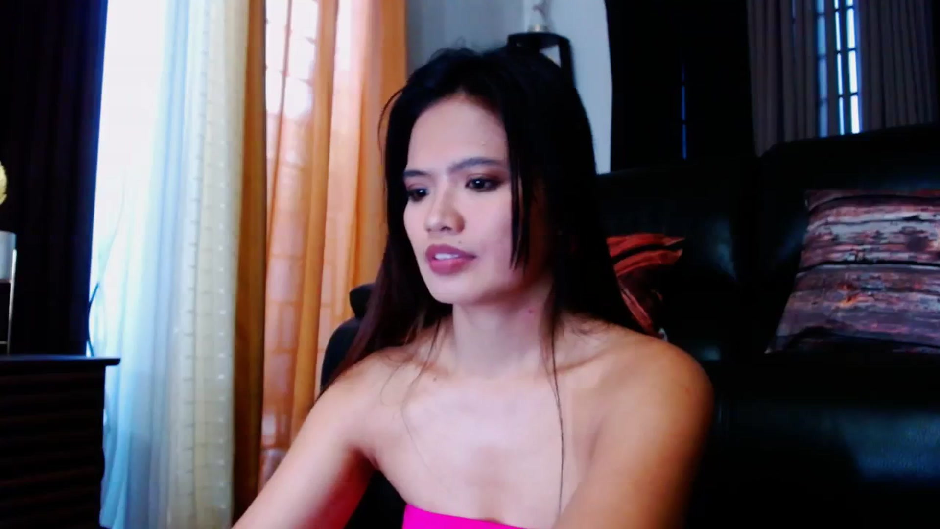 Gallery image thumbnail from SweetOne_4u's myfreecams stream on, 02/16/2024, 22:17 image 11 of 20