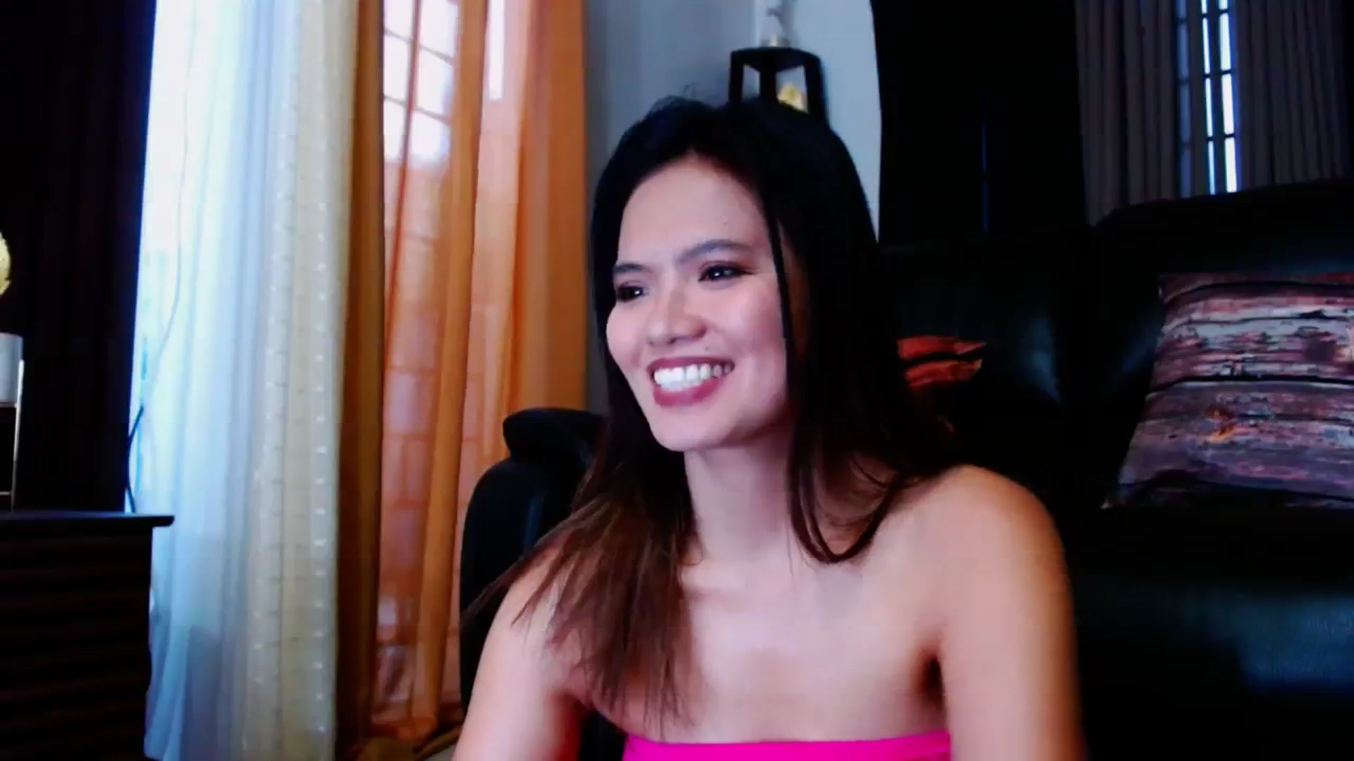 Gallery image thumbnail from SweetOne_4u's myfreecams stream on, 02/16/2024, 22:17 image 3 of 20
