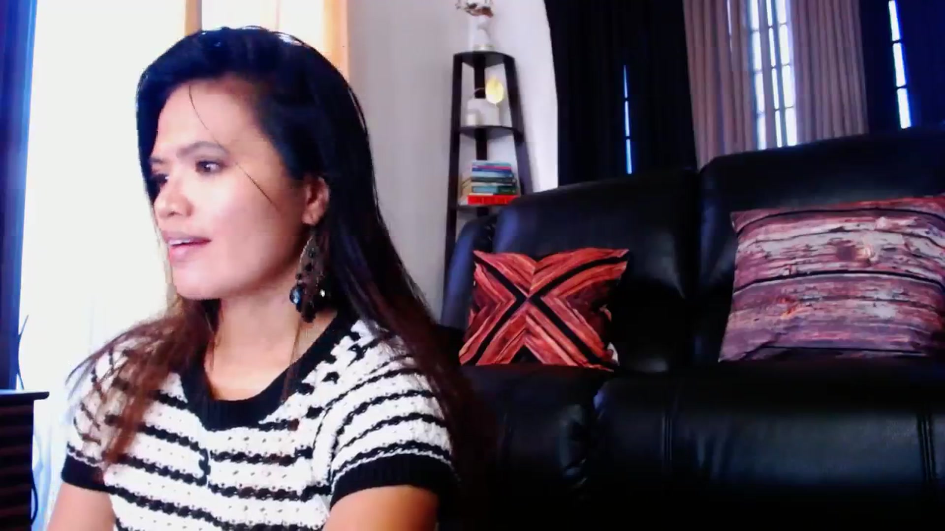 Gallery image thumbnail from SweetOne_4u's myfreecams stream on, 02/18/2024, 23:57 image 3 of 20