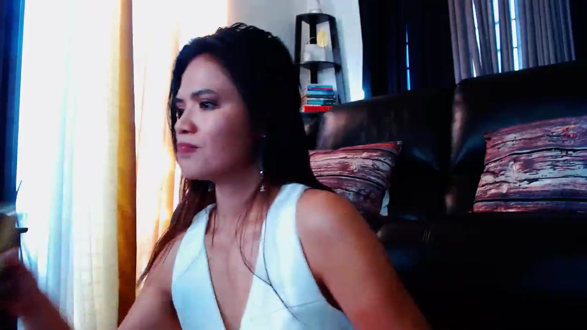 Gallery image thumbnail from SweetOne_4u's myfreecams stream on, 02/21/2024, 24:13 image 20 of 20