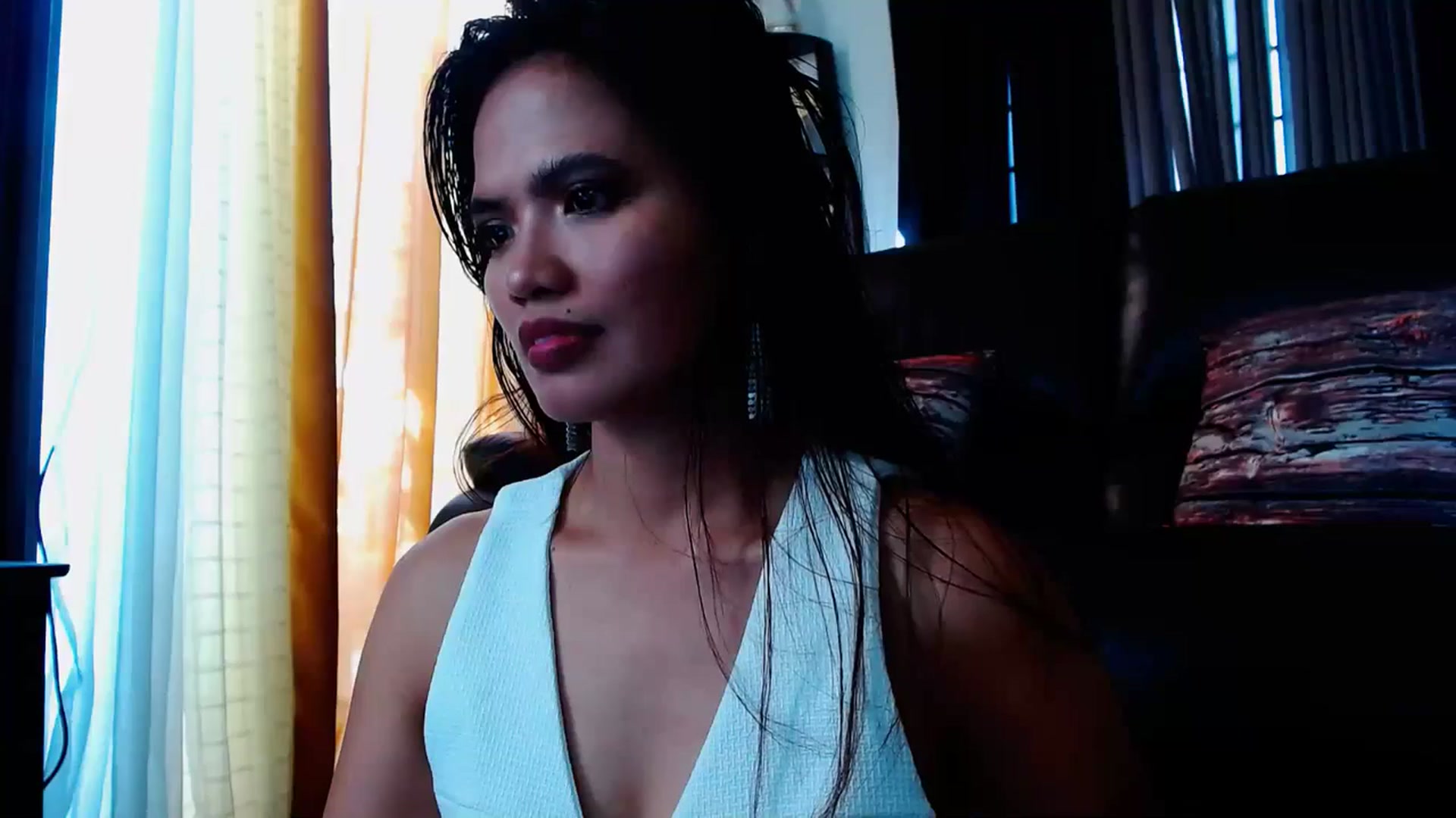 Gallery image thumbnail from SweetOne_4u's myfreecams stream on, 02/21/2024, 24:13 image 14 of 20
