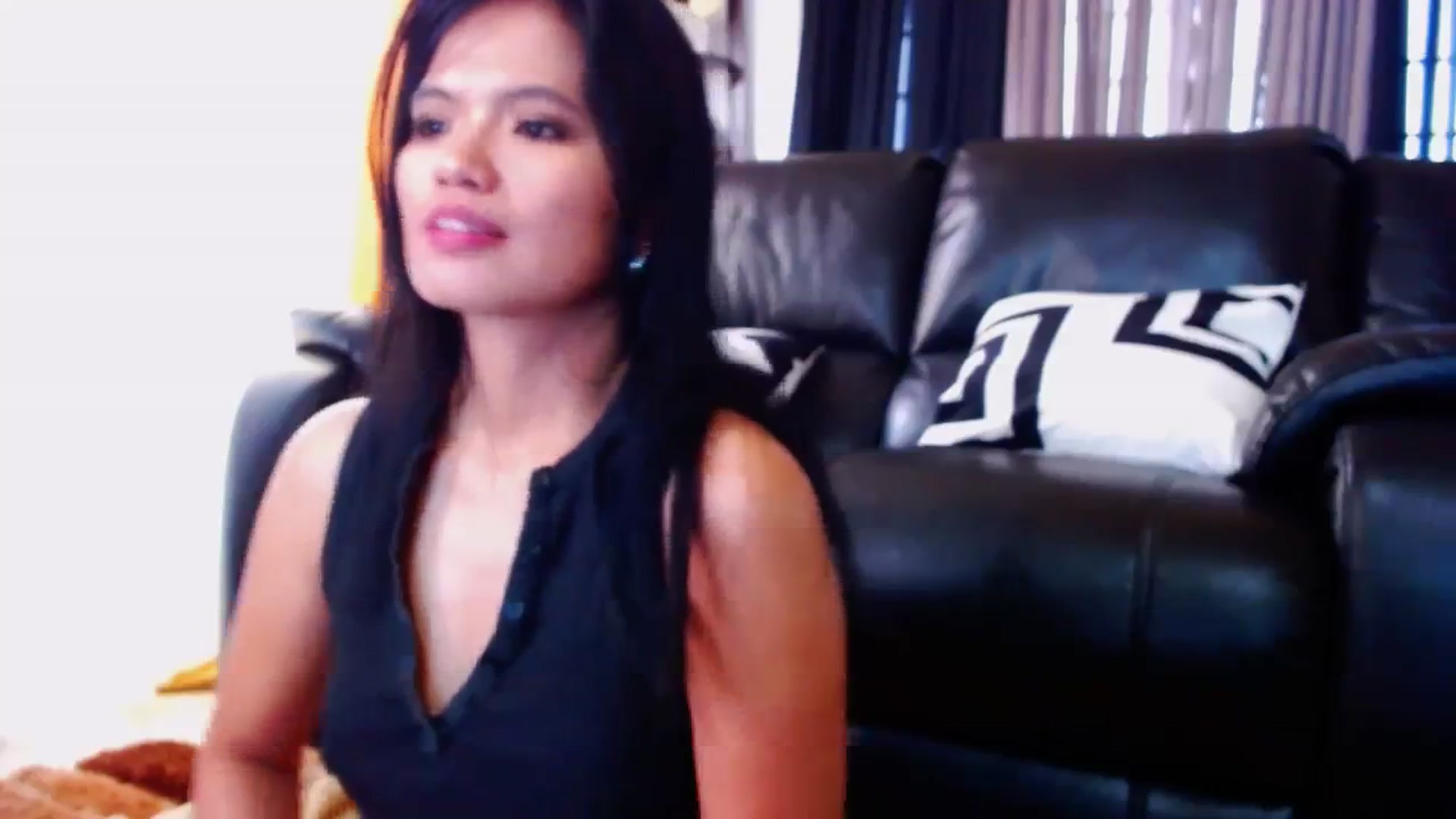 Gallery image thumbnail from SweetOne_4u's myfreecams stream on, 03/01/2024, 23:14 image 7 of 20