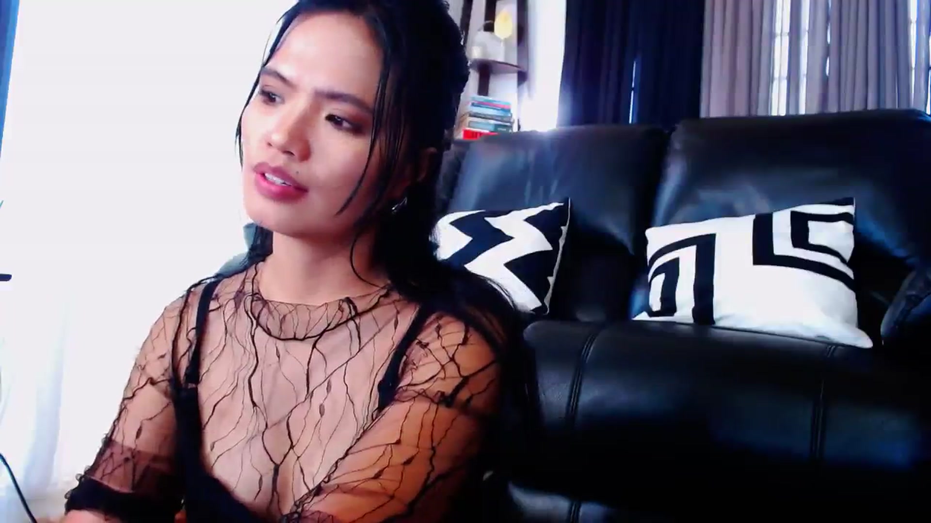 Gallery image thumbnail from SweetOne_4u's myfreecams stream on, 03/06/2024, 23:43 image 7 of 20