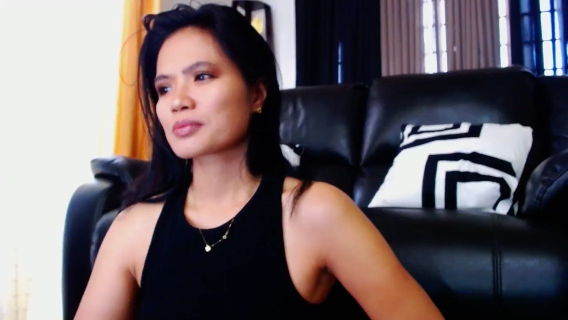 Gallery image thumbnail from SweetOne_4u's myfreecams stream on, 03/08/2024, 22:31 image 20 of 20