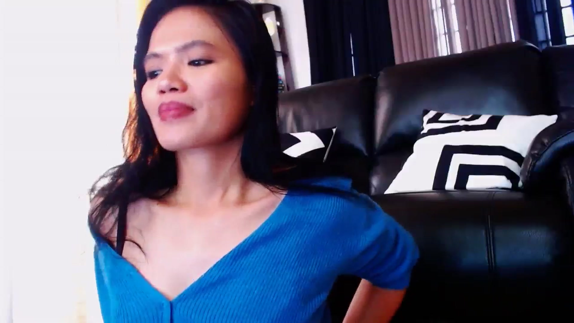 Gallery image thumbnail from SweetOne_4u's myfreecams stream on, 03/11/2024, 23:40 image 5 of 20