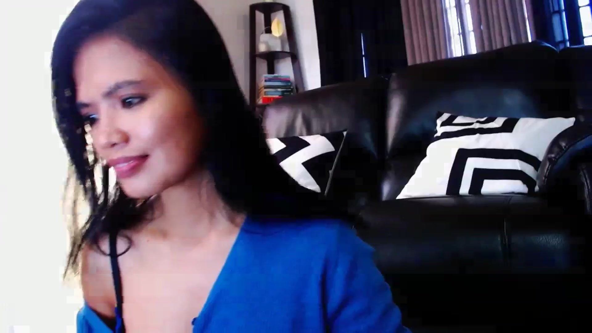 Gallery image thumbnail from SweetOne_4u's myfreecams stream on, 03/11/2024, 23:40 image 11 of 20