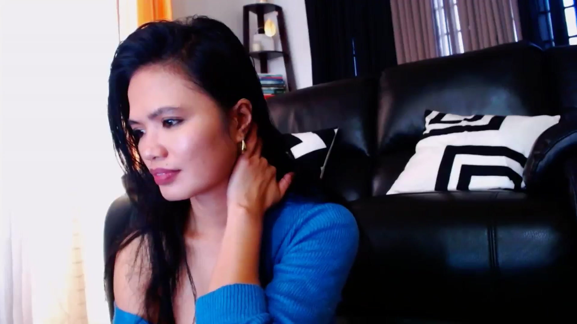 Gallery image thumbnail from SweetOne_4u's myfreecams stream on, 03/11/2024, 23:40 image 2 of 20