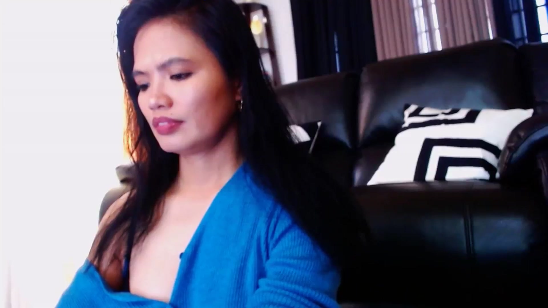 Gallery image thumbnail from SweetOne_4u's myfreecams stream on, 03/11/2024, 23:40 image 4 of 20