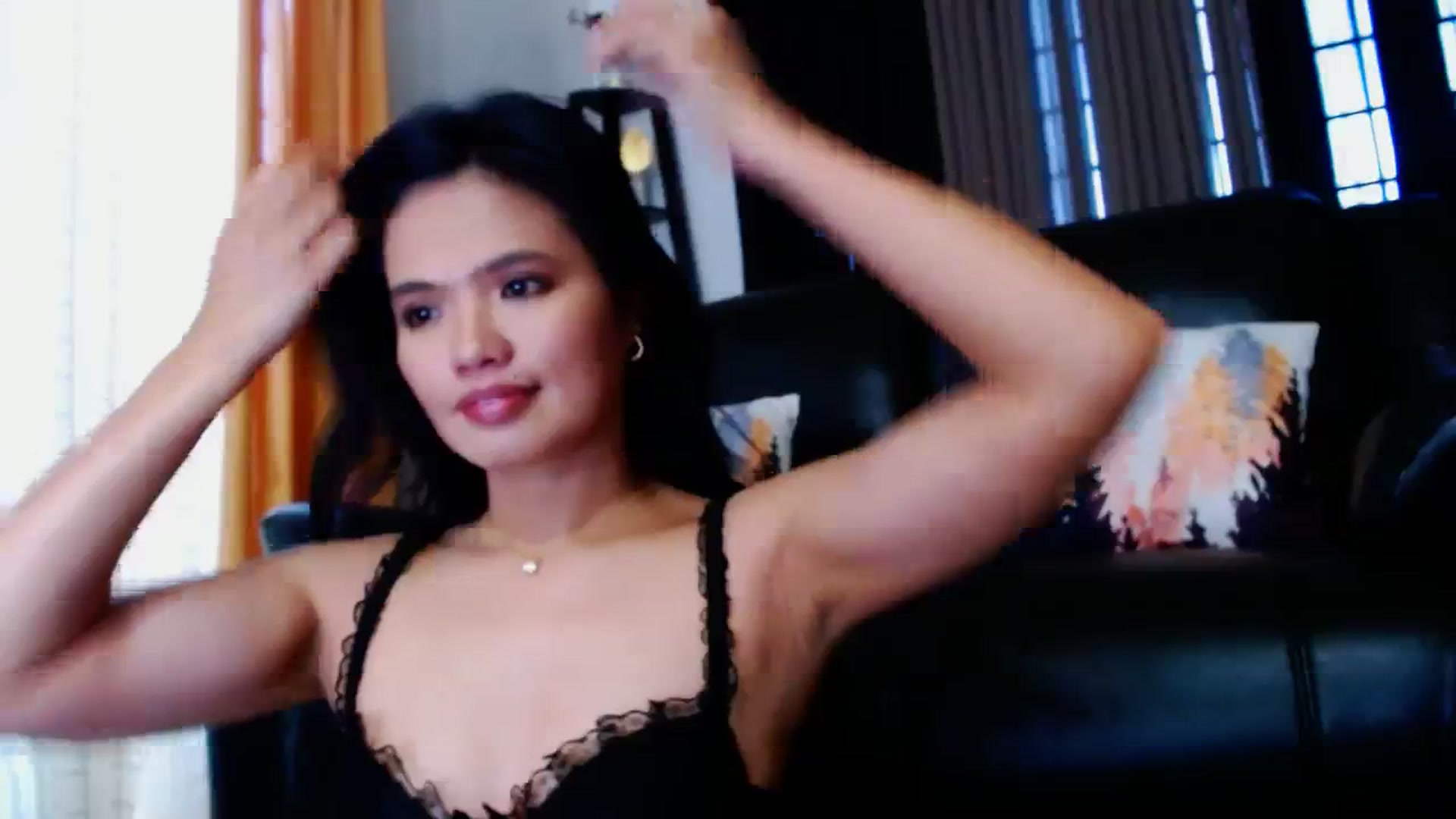 Gallery image thumbnail from SweetOne_4u's myfreecams stream on, 03/23/2024, 22:18 image 9 of 20