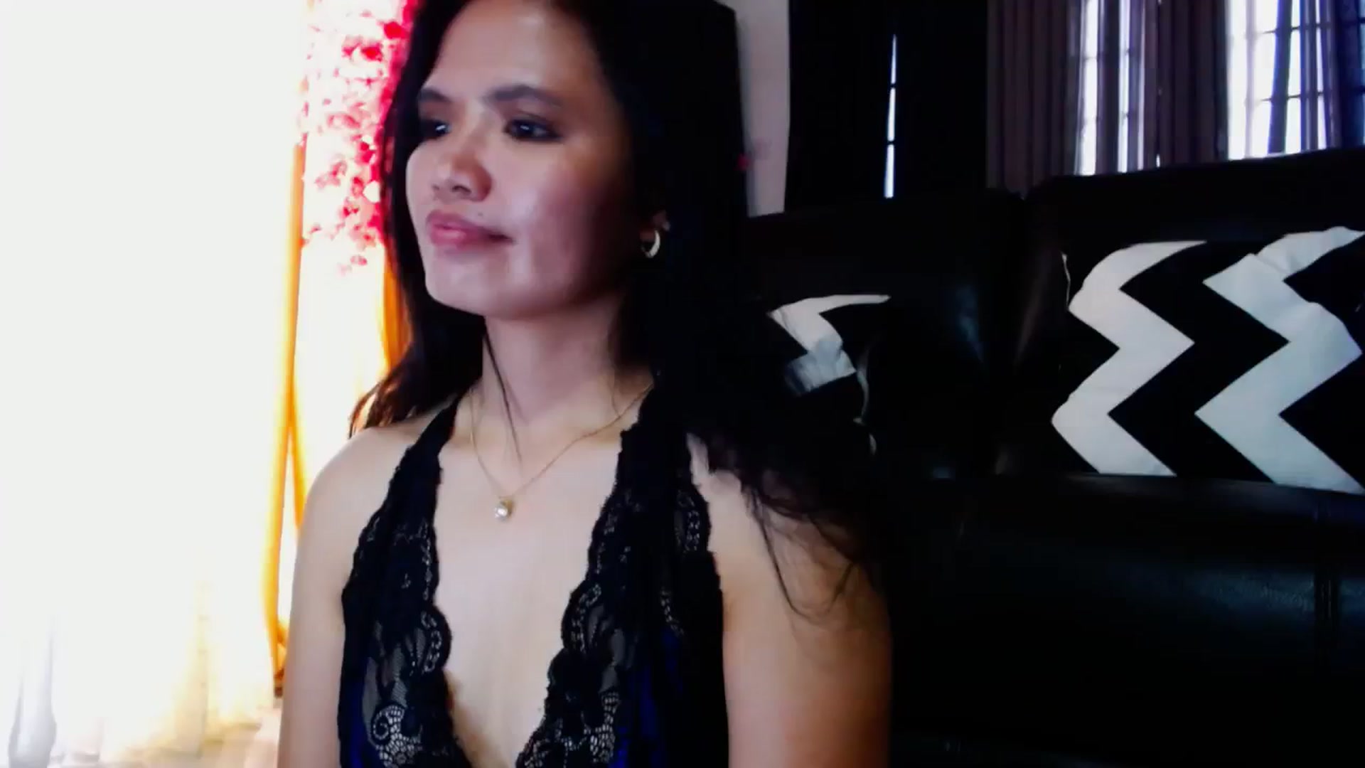 Gallery image thumbnail from SweetOne_4u's myfreecams stream on, 04/07/2024, 24:07 image 11 of 20