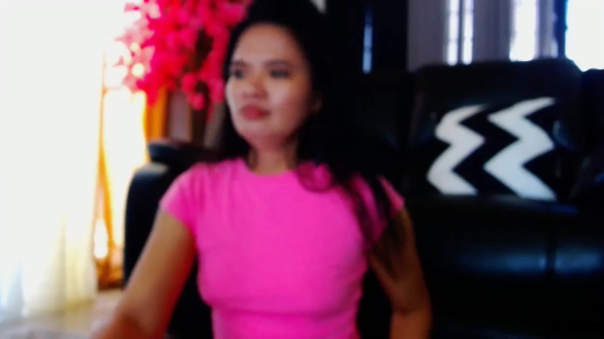 Gallery image thumbnail from SweetOne_4u's myfreecams stream on, 04/09/2024, 24:00 image 9 of 20