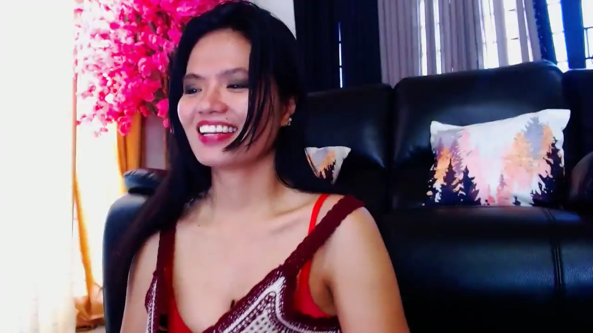 Gallery image thumbnail from SweetOne_4u's myfreecams stream on, 04/15/2024, 23:24 image 19 of 20