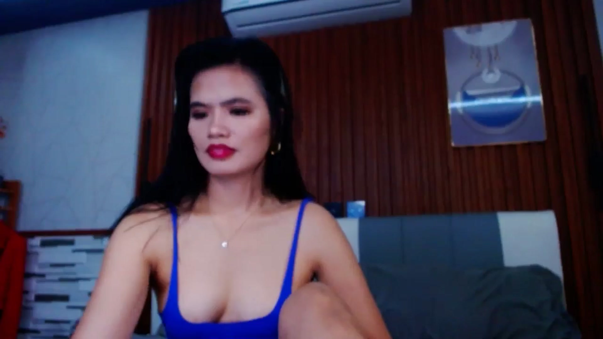 Gallery image thumbnail from SweetOne_4u's myfreecams stream on, 05/22/2024, 23:03 image 15 of 20
