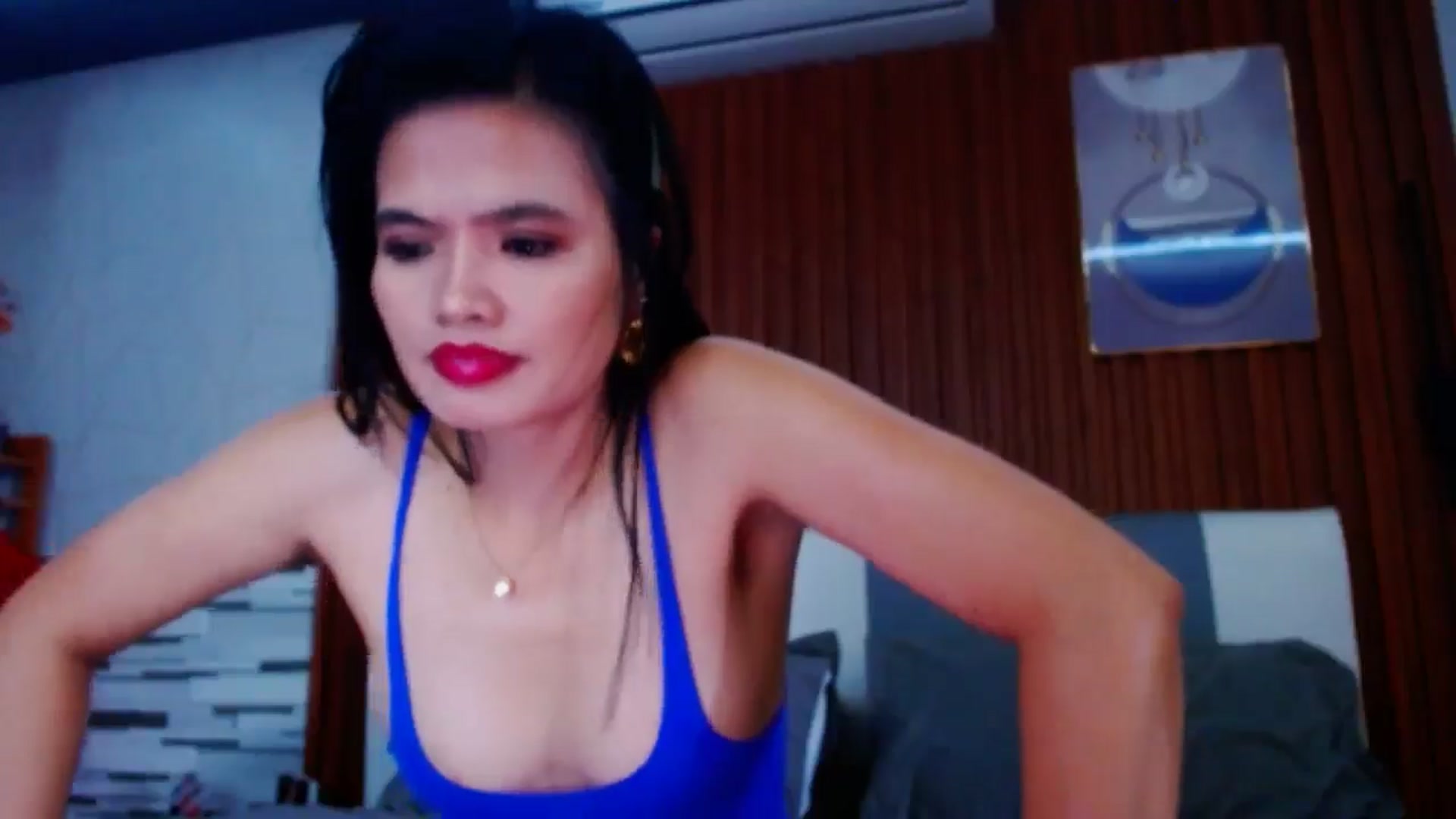Gallery image thumbnail from SweetOne_4u's myfreecams stream on, 05/22/2024, 23:03 image 16 of 20