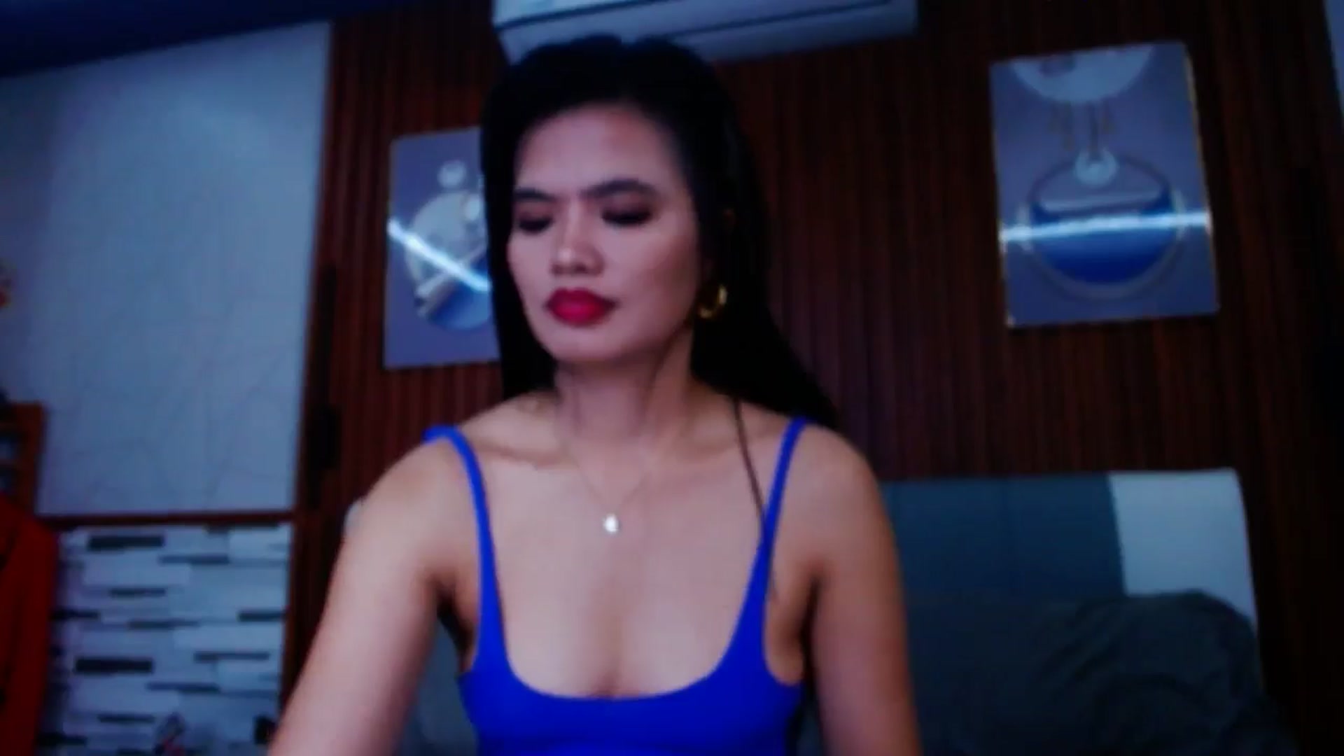 Gallery image thumbnail from SweetOne_4u's myfreecams stream on, 05/22/2024, 23:03 image 6 of 20