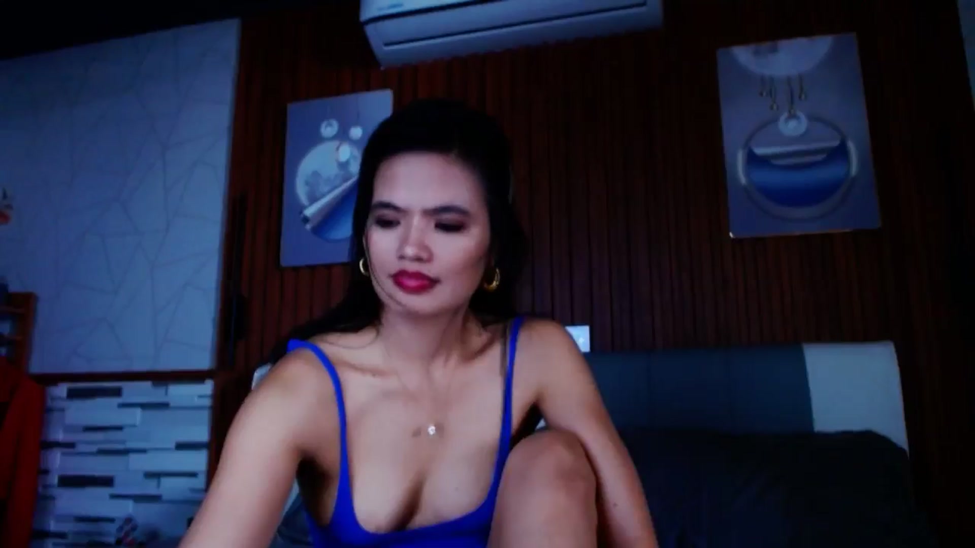 Gallery image thumbnail from SweetOne_4u's myfreecams stream on, 05/23/2024, 24:15 image 2 of 20