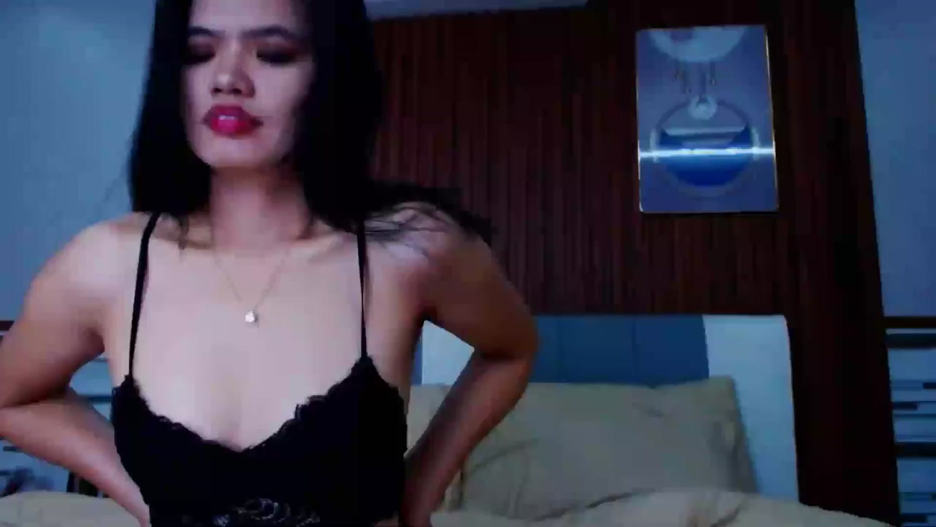 Gallery image thumbnail from SweetOne_4u's myfreecams stream on, 05/24/2024, 23:35 image 8 of 20