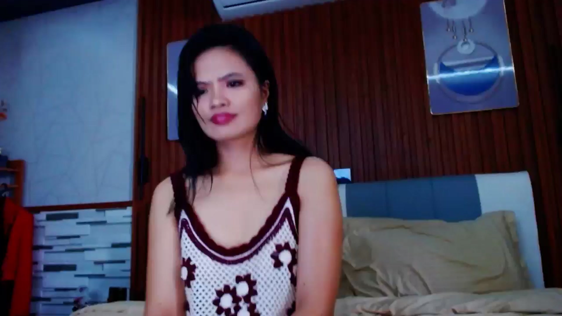 Gallery image thumbnail from SweetOne_4u's myfreecams stream on, 05/27/2024, 23:04 image 20 of 20