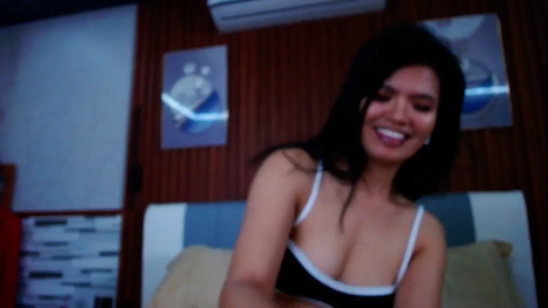 Gallery image thumbnail from SweetOne_4u's myfreecams stream on, 05/29/2024, 22:24 image 19 of 20