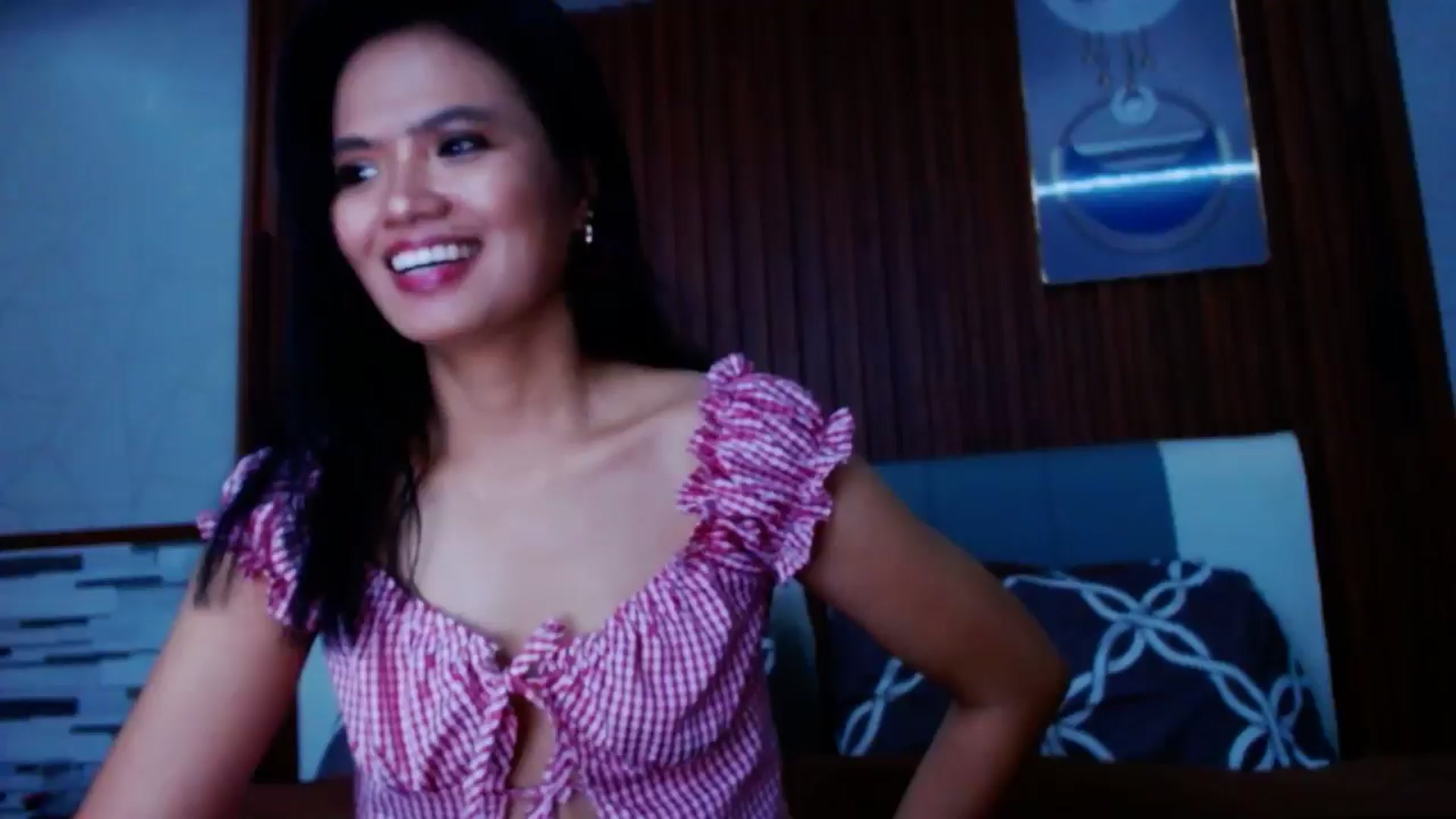 Gallery image thumbnail from SweetOne_4u's myfreecams stream on, 06/23/2024, 24:32 image 7 of 20