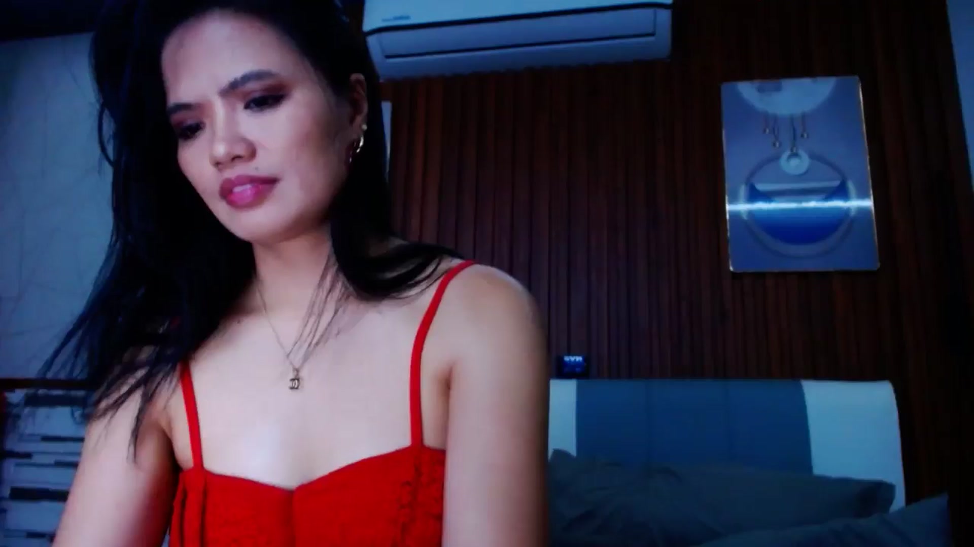 Gallery image thumbnail from SweetOne_4u's myfreecams stream on, 06/30/2024, 22:06 image 15 of 20