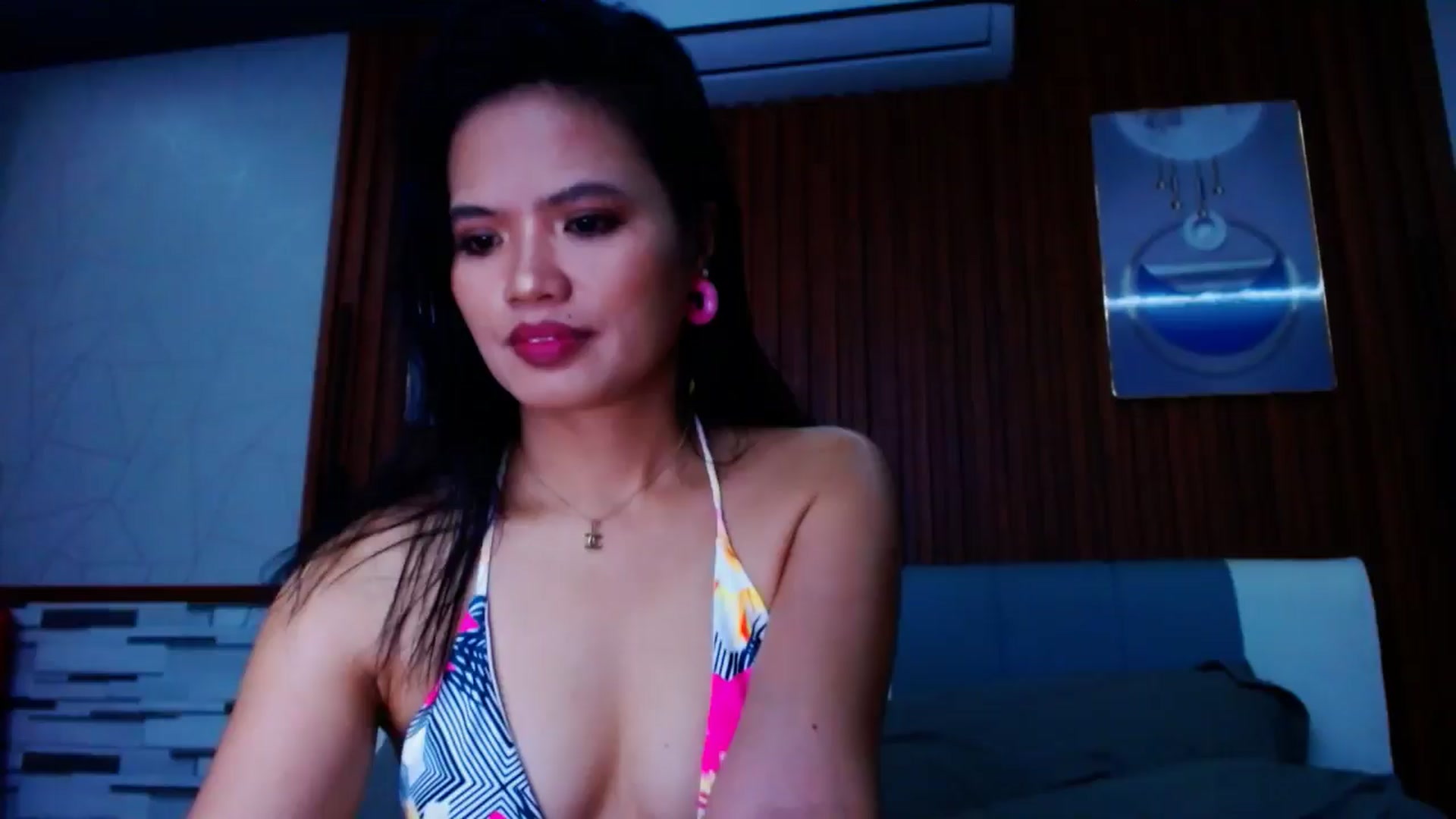 Gallery image thumbnail from SweetOne_4u's myfreecams stream on, 07/01/2024, 21:59 image 1 of 20