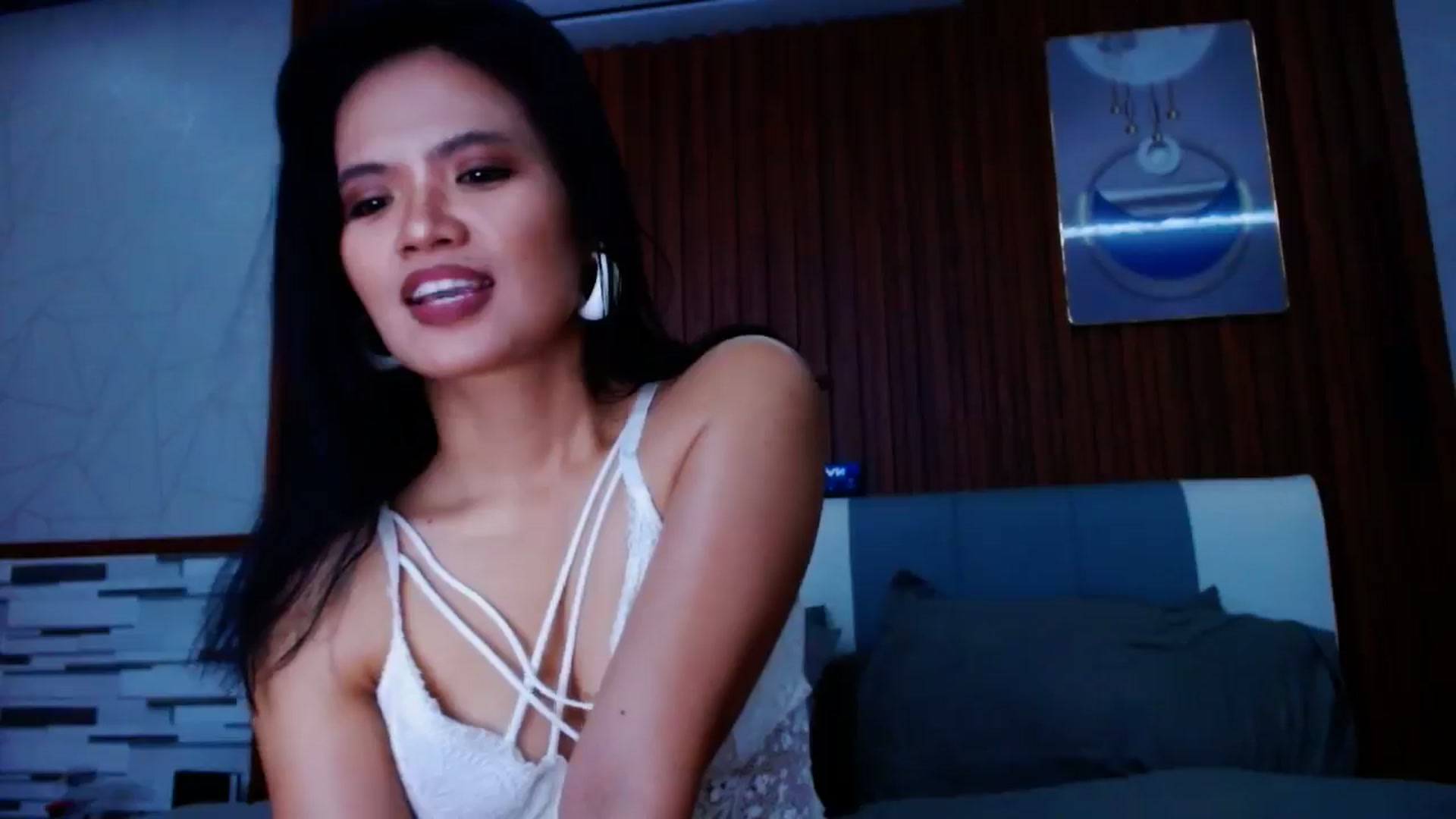 Gallery image thumbnail from SweetOne_4u's myfreecams stream on, 07/02/2024, 23:21 image 8 of 20