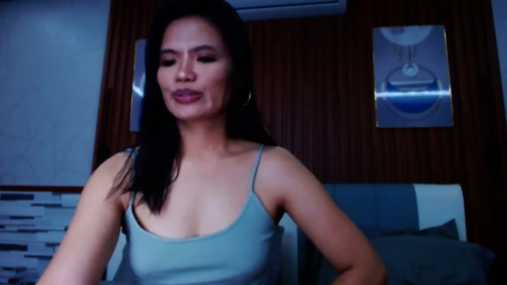 Gallery image thumbnail from SweetOne_4u's myfreecams stream on, 07/04/2024, 24:01 image 6 of 20