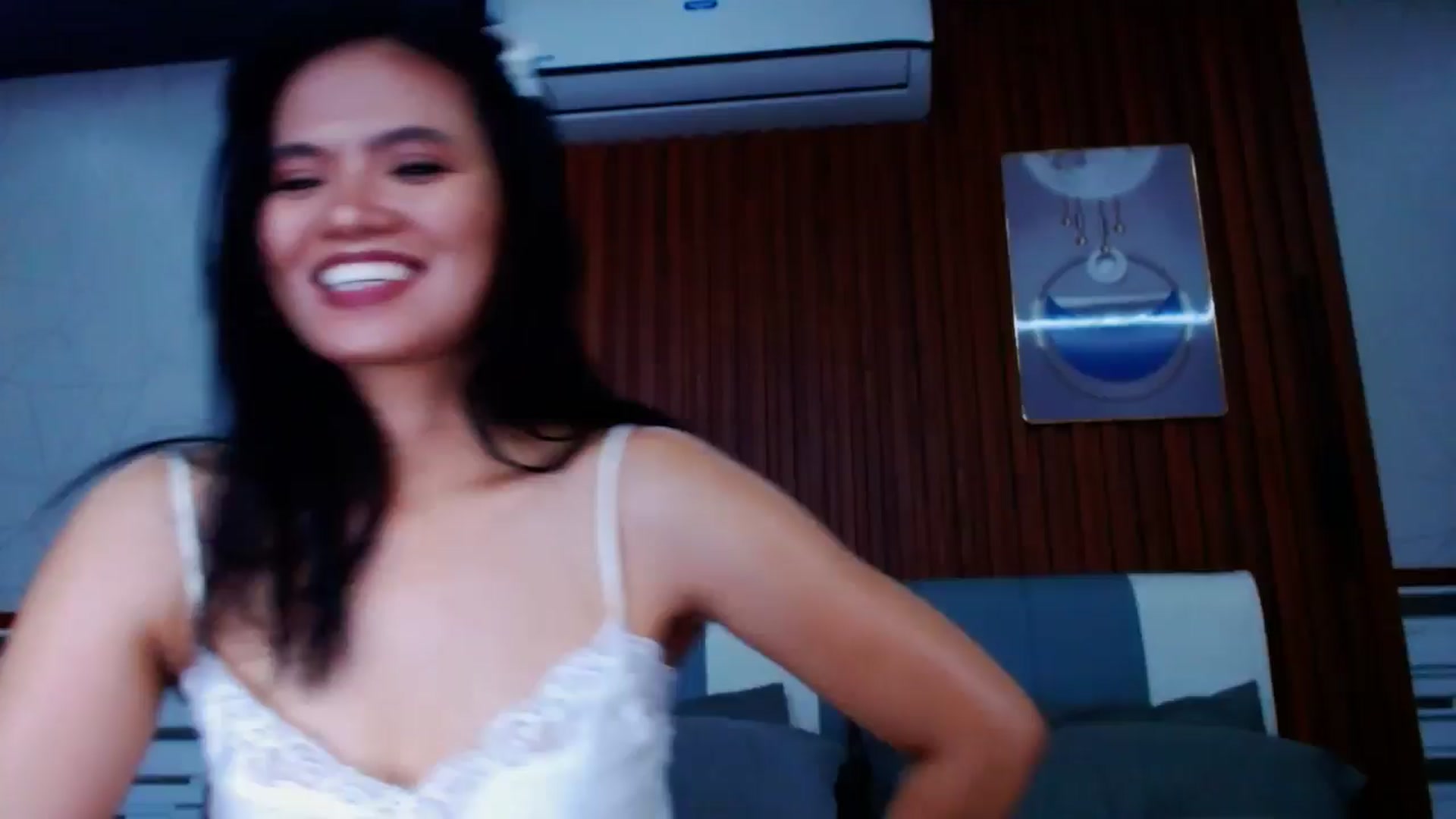 Gallery image thumbnail from SweetOne_4u's myfreecams stream on, 07/04/2024, 22:30 image 1 of 20