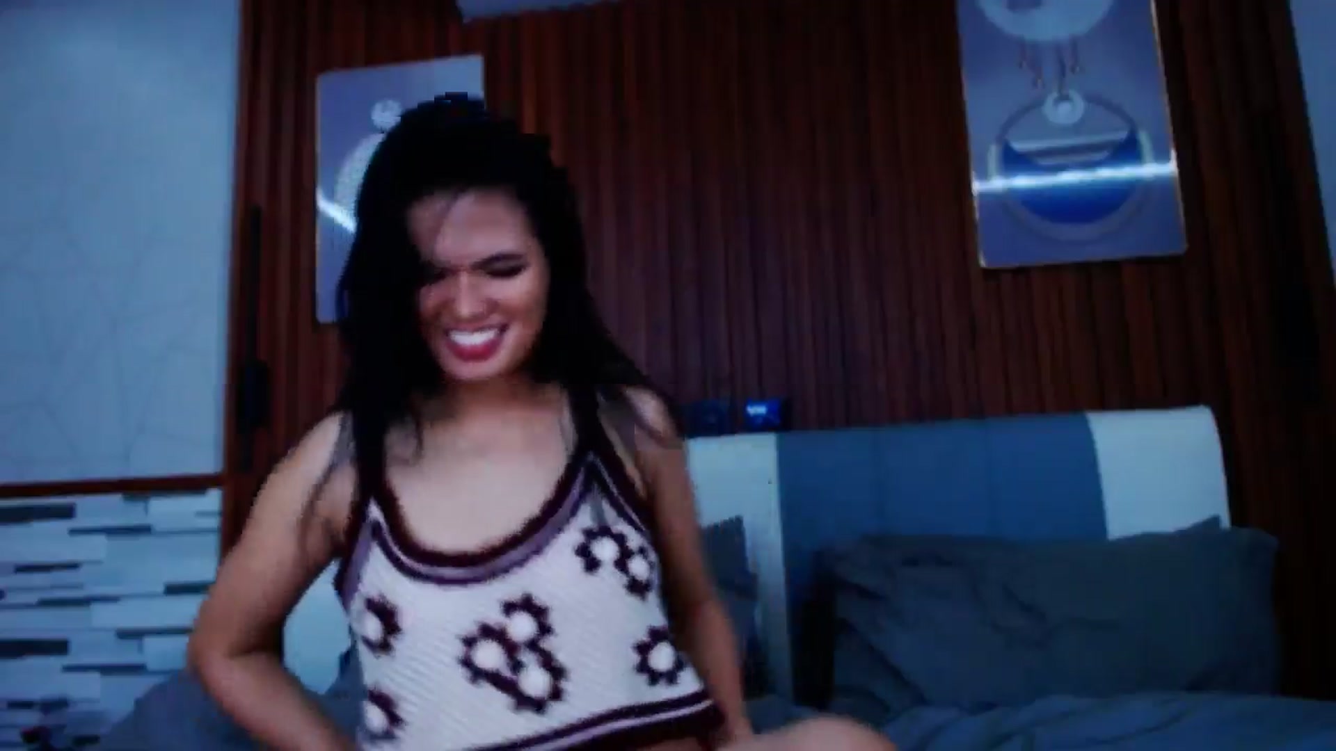 Gallery image thumbnail from SweetOne_4u's myfreecams stream on, 07/07/2024, 22:47 image 19 of 20