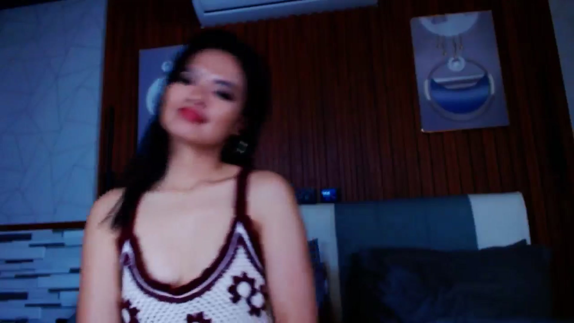 Gallery image thumbnail from SweetOne_4u's myfreecams stream on, 07/08/2024, 24:32 image 2 of 20
