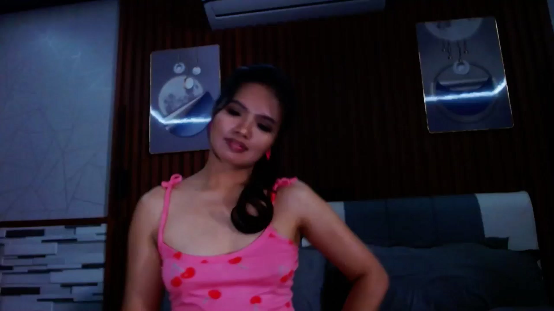 Gallery image thumbnail from SweetOne_4u's myfreecams stream on, 07/08/2024, 23:28 image 2 of 20