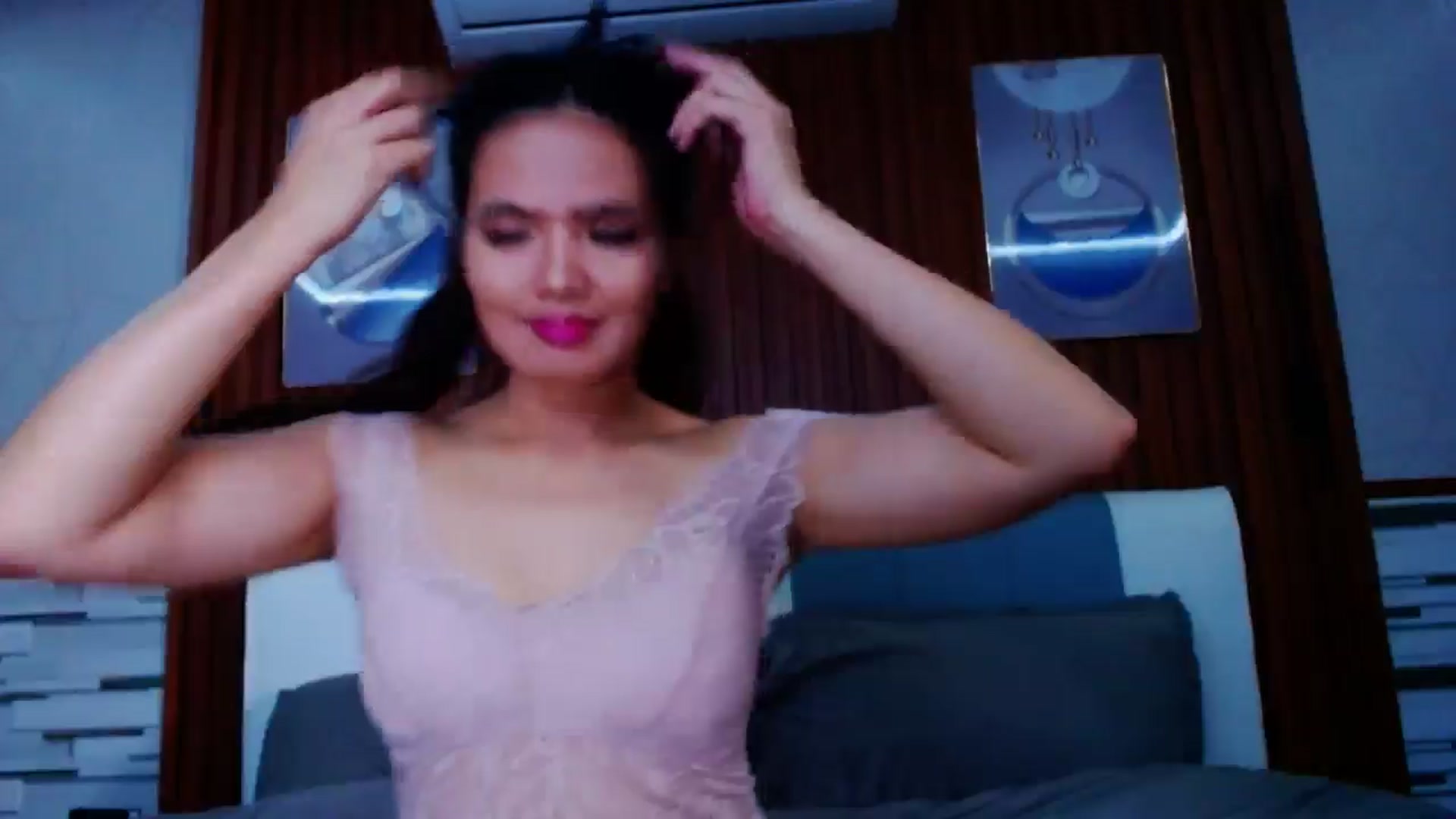 Gallery image thumbnail from SweetOne_4u's myfreecams stream on, 07/09/2024, 23:47 image 8 of 20