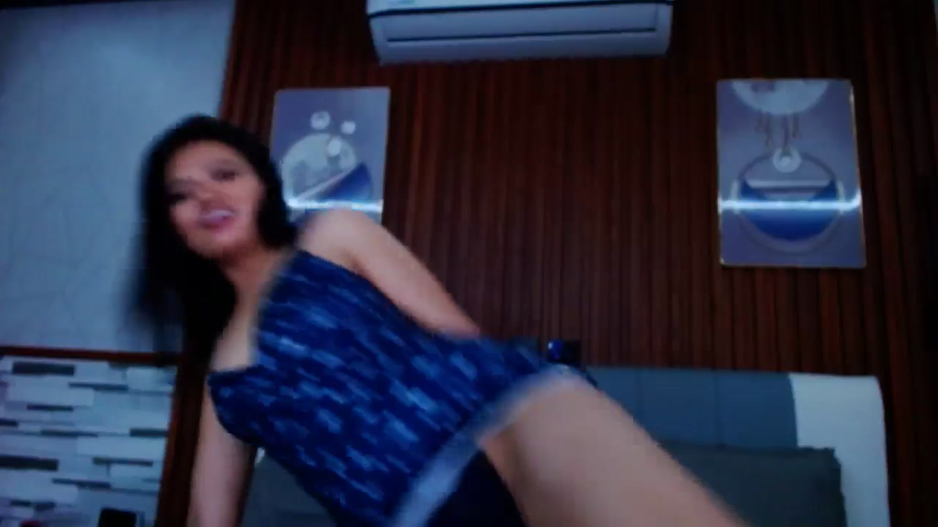 Gallery image thumbnail from SweetOne_4u's myfreecams stream on, 07/10/2024, 23:20 image 10 of 20
